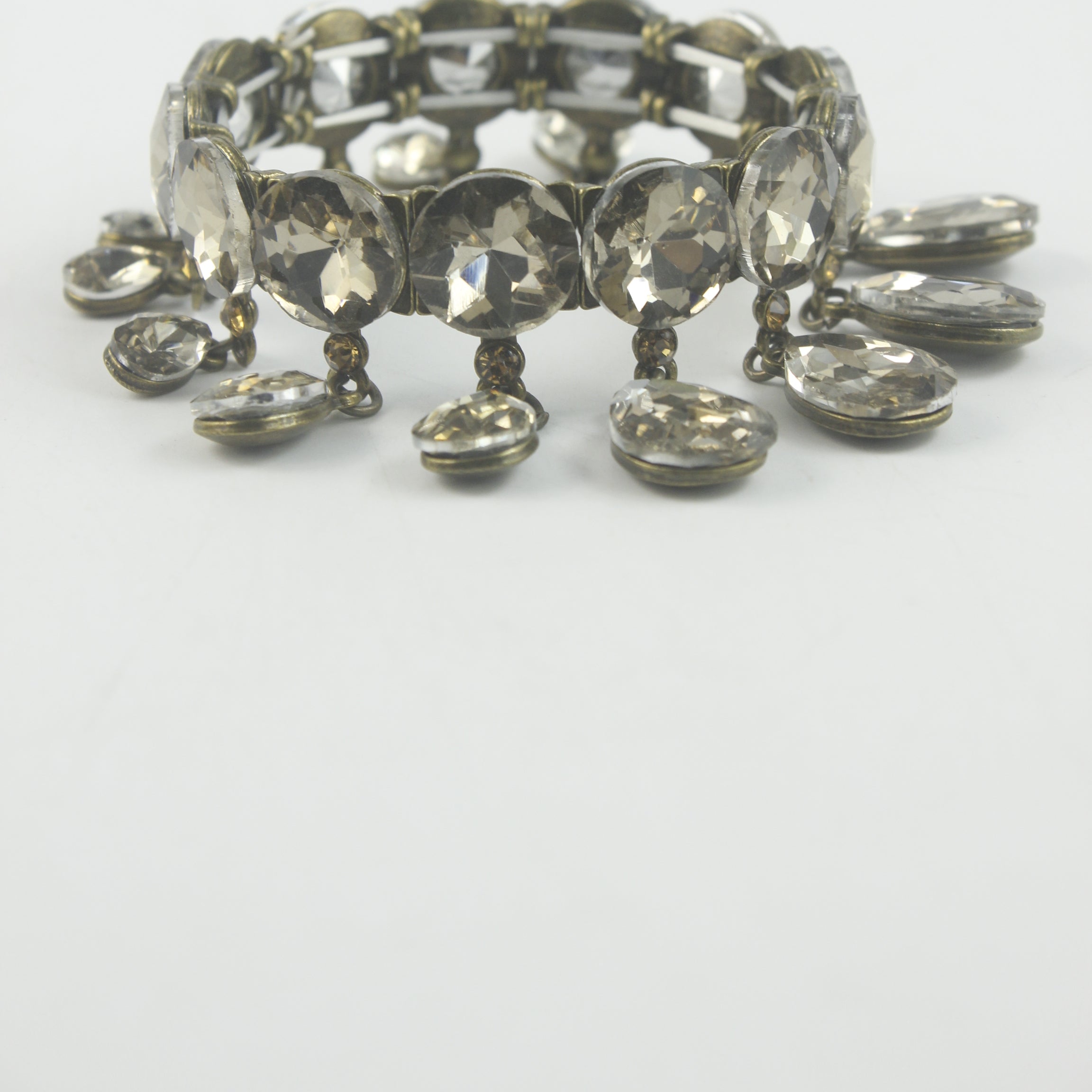 Elegante pulsera de cristal con gotas de agua color champán B1517