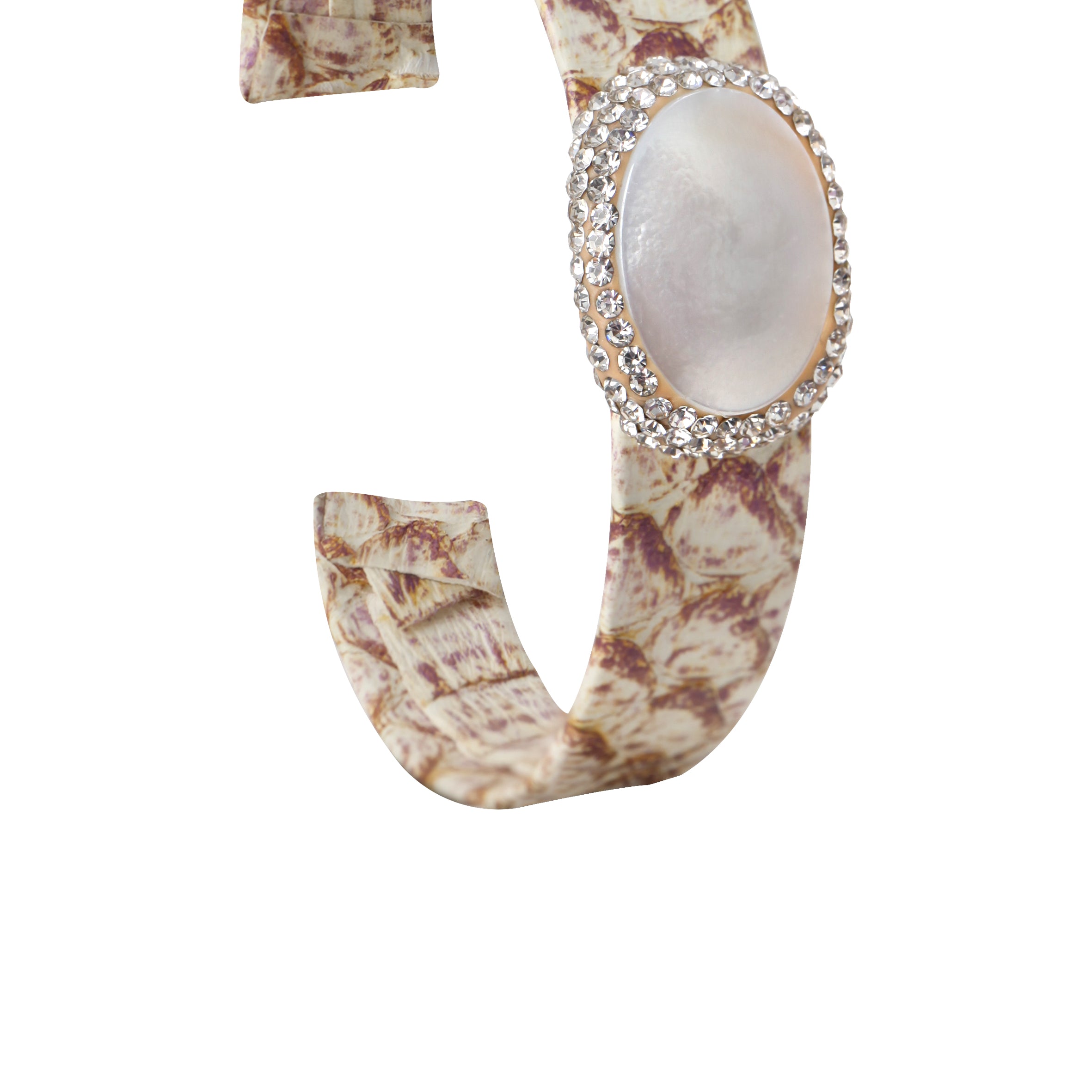 Brazaletes de piel con conchas B2434