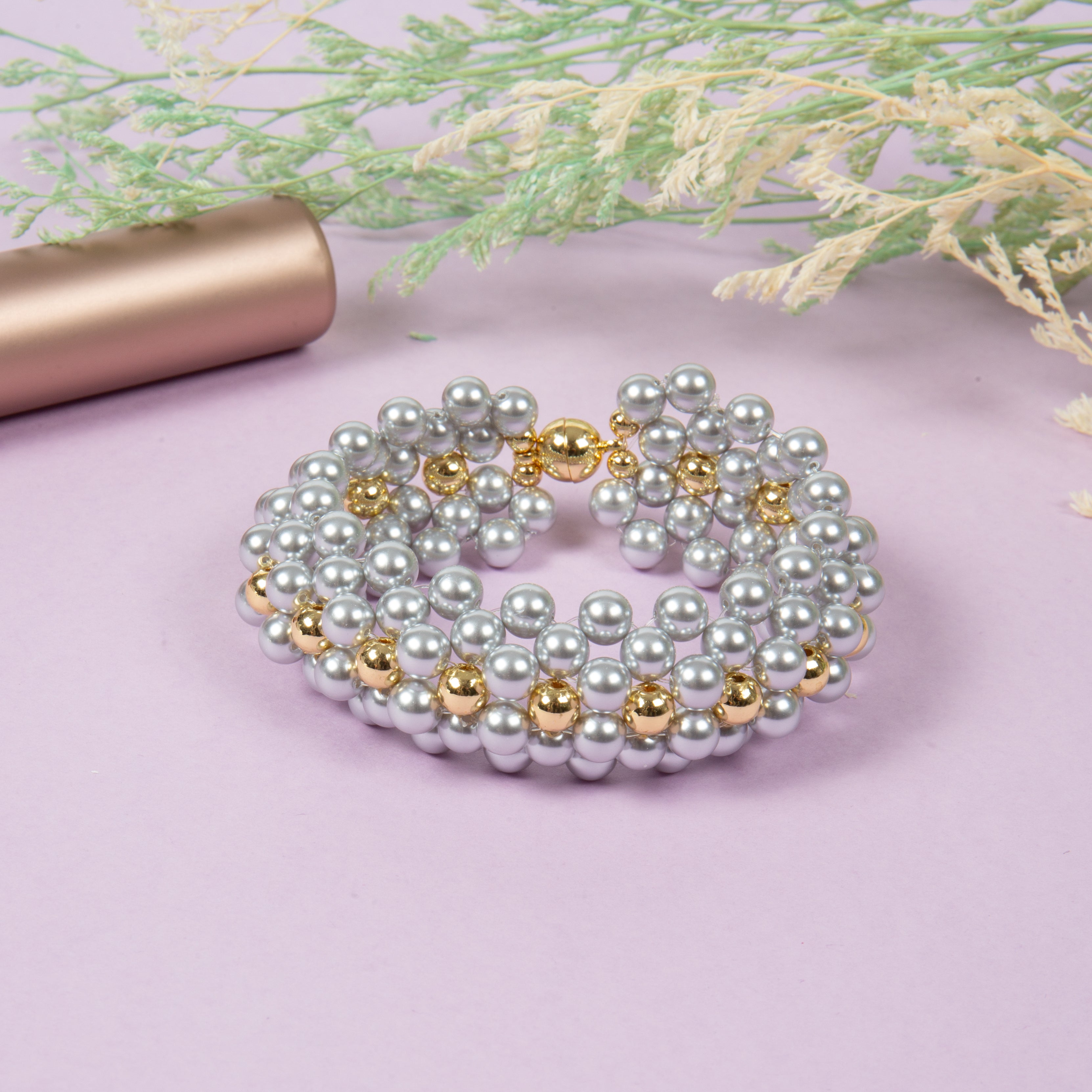 Baroque Style Bracelet B4304