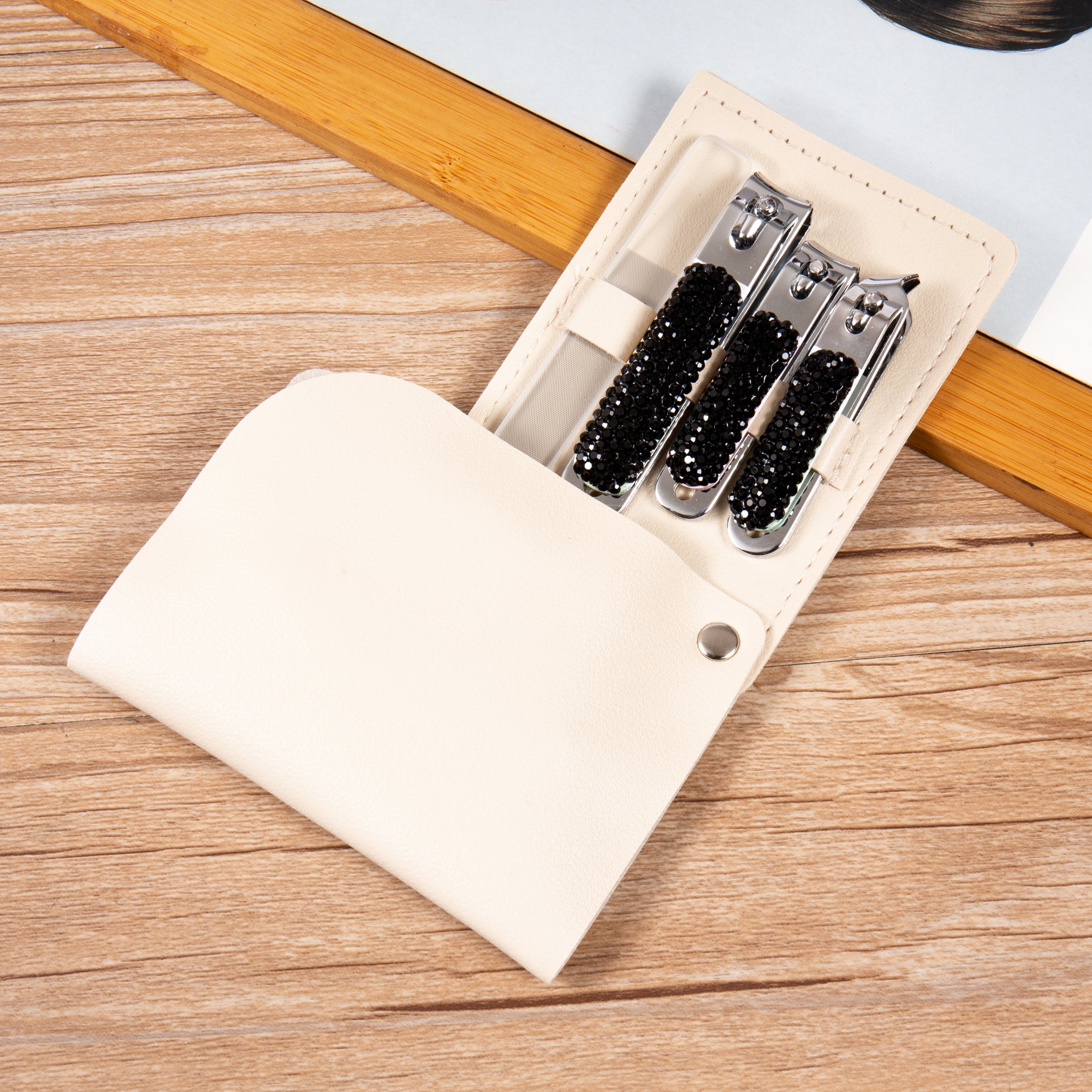 Ceramic Rhinestone Manicure Nail Clipper Kit ACR10005