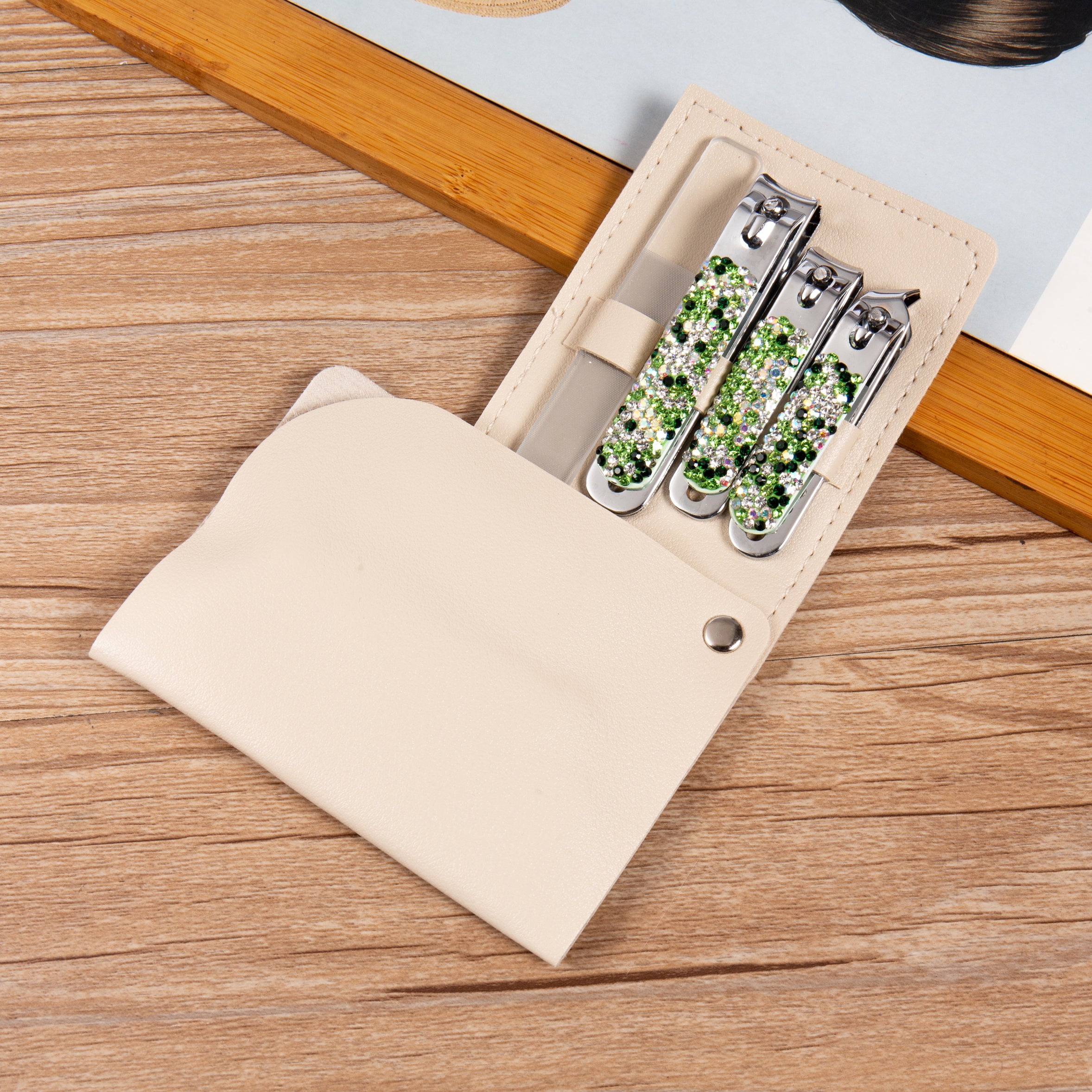 Ceramic Rhinestone Manicure Nail Clipper Kit ACR10005