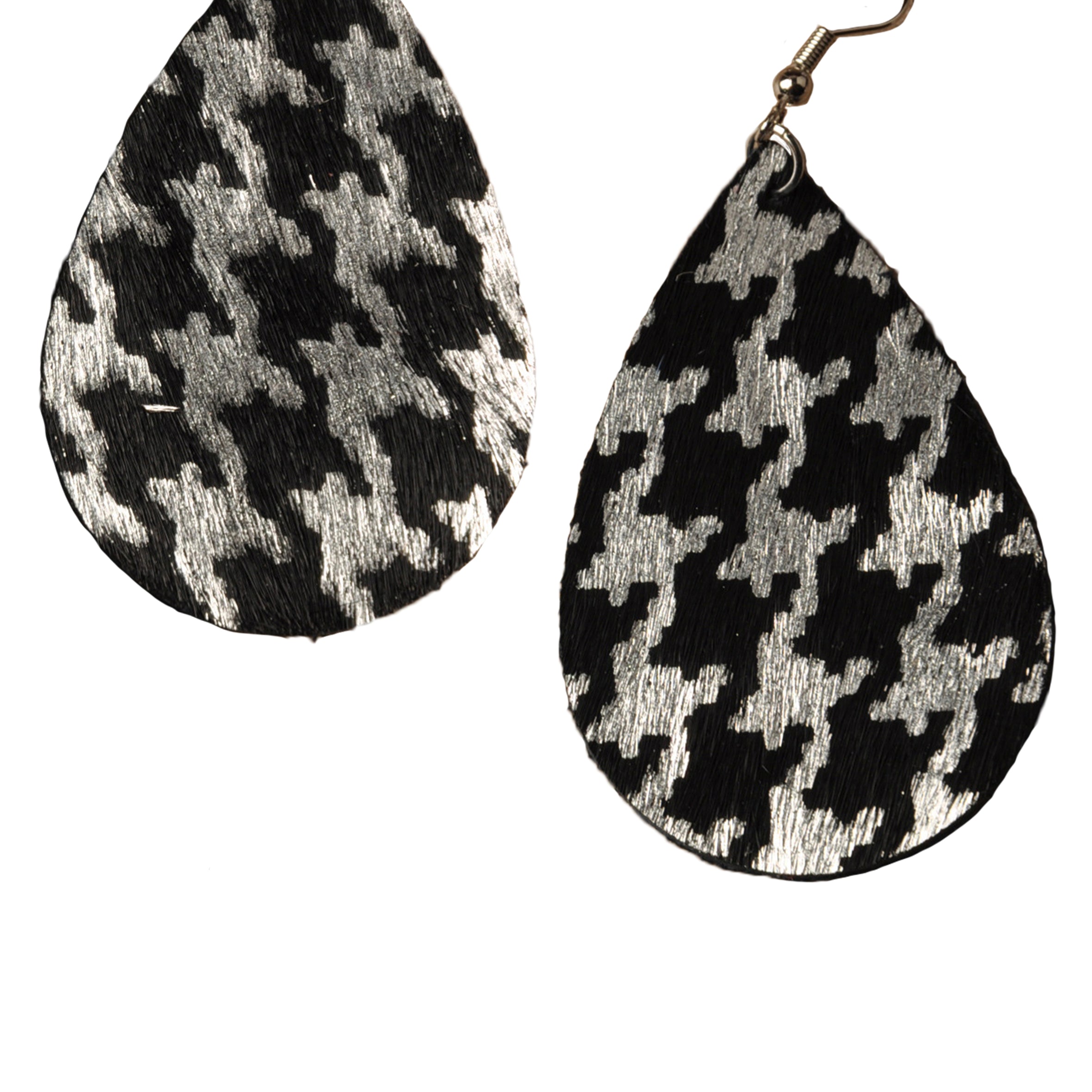 Textured Faux Teardrop Earrings E2958