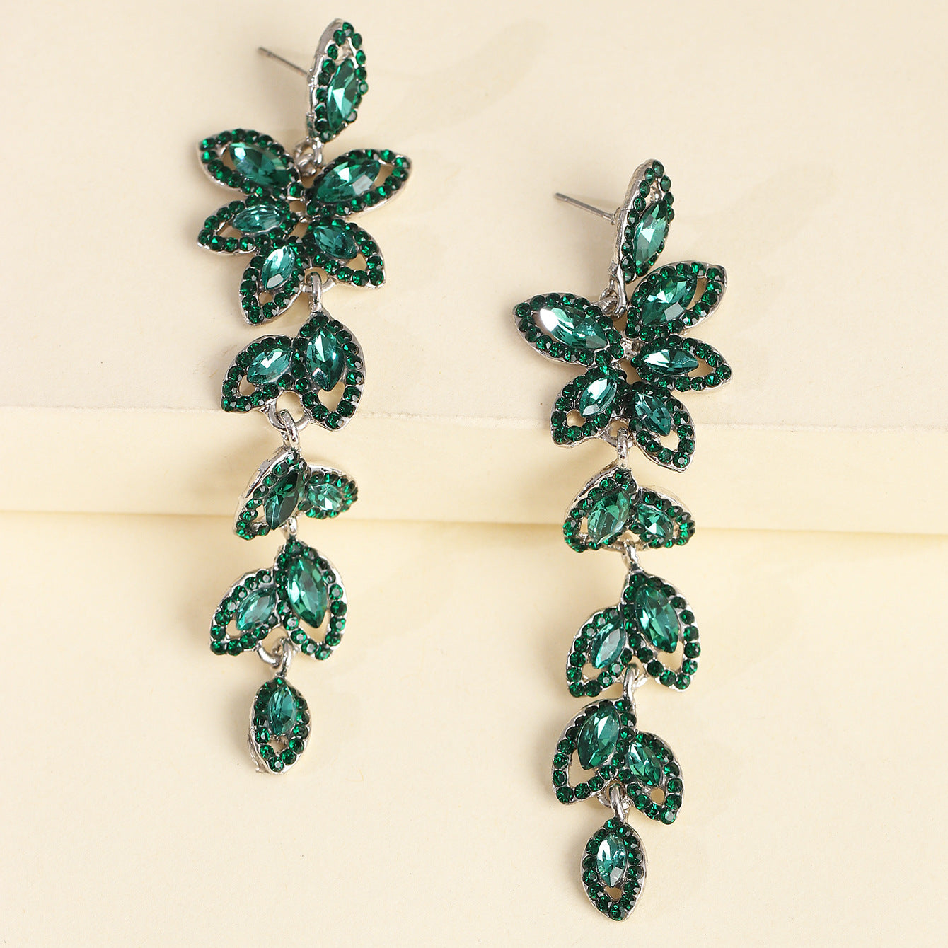 Rhinestone Leaf Chains Earrings E3610