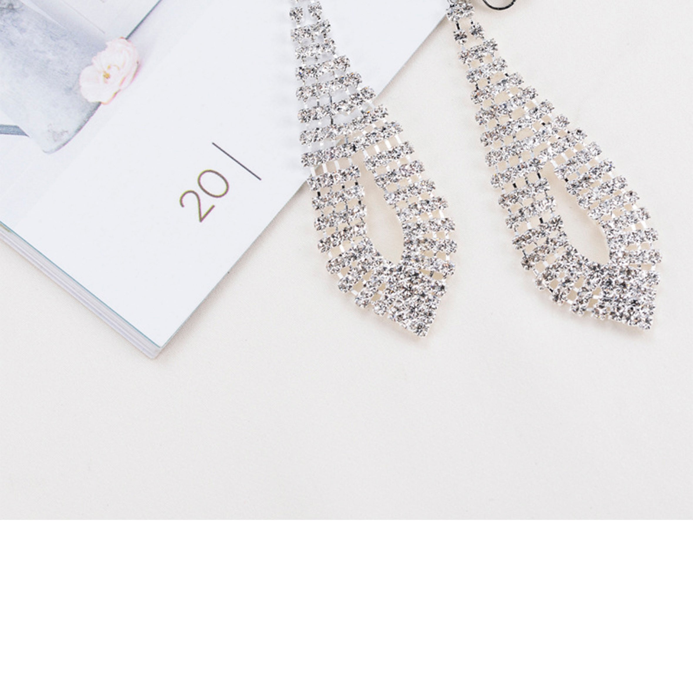 Teardrop Rhinestone Clip On Earrings E6649