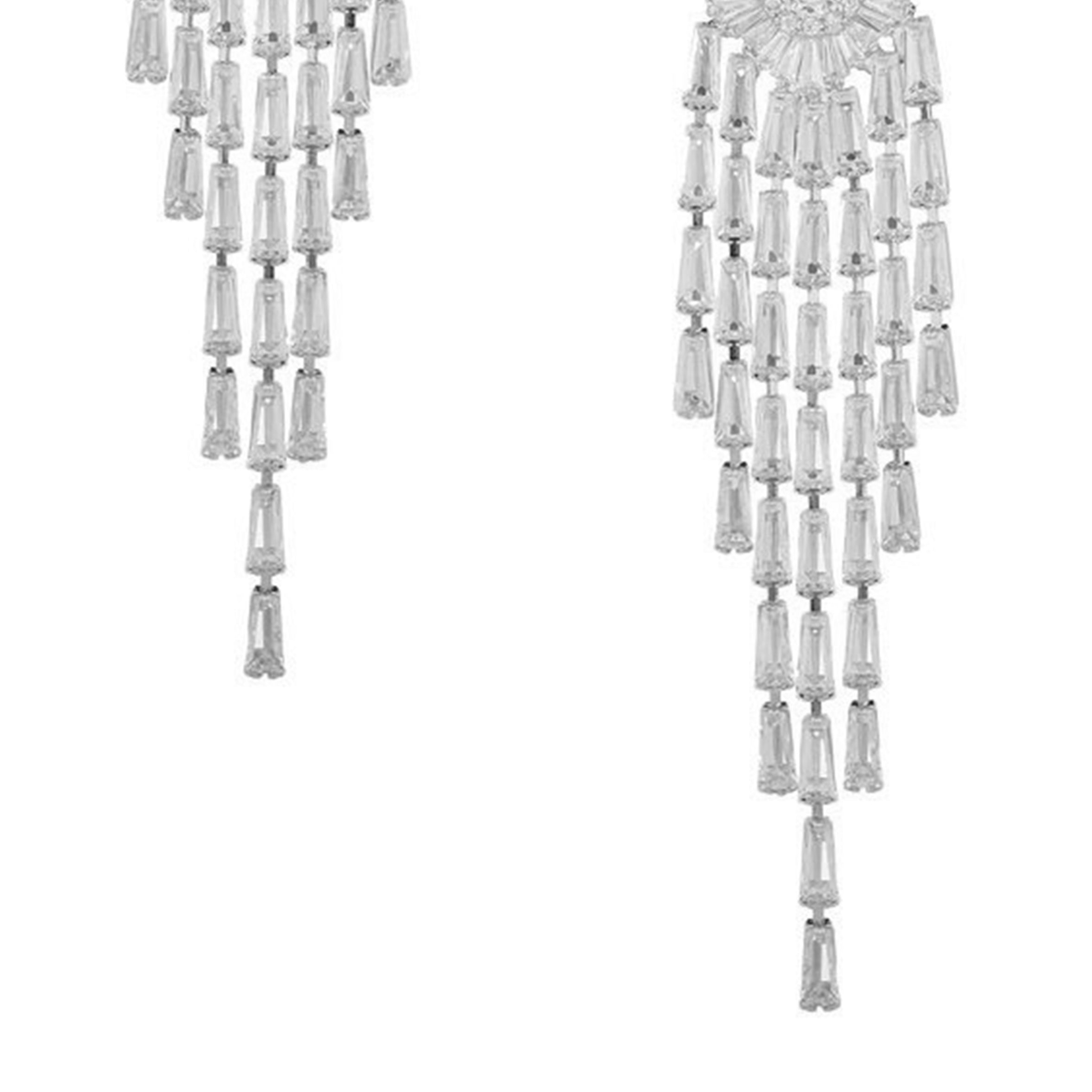 Pendientes de circonita cúbica con borlas florales E7206