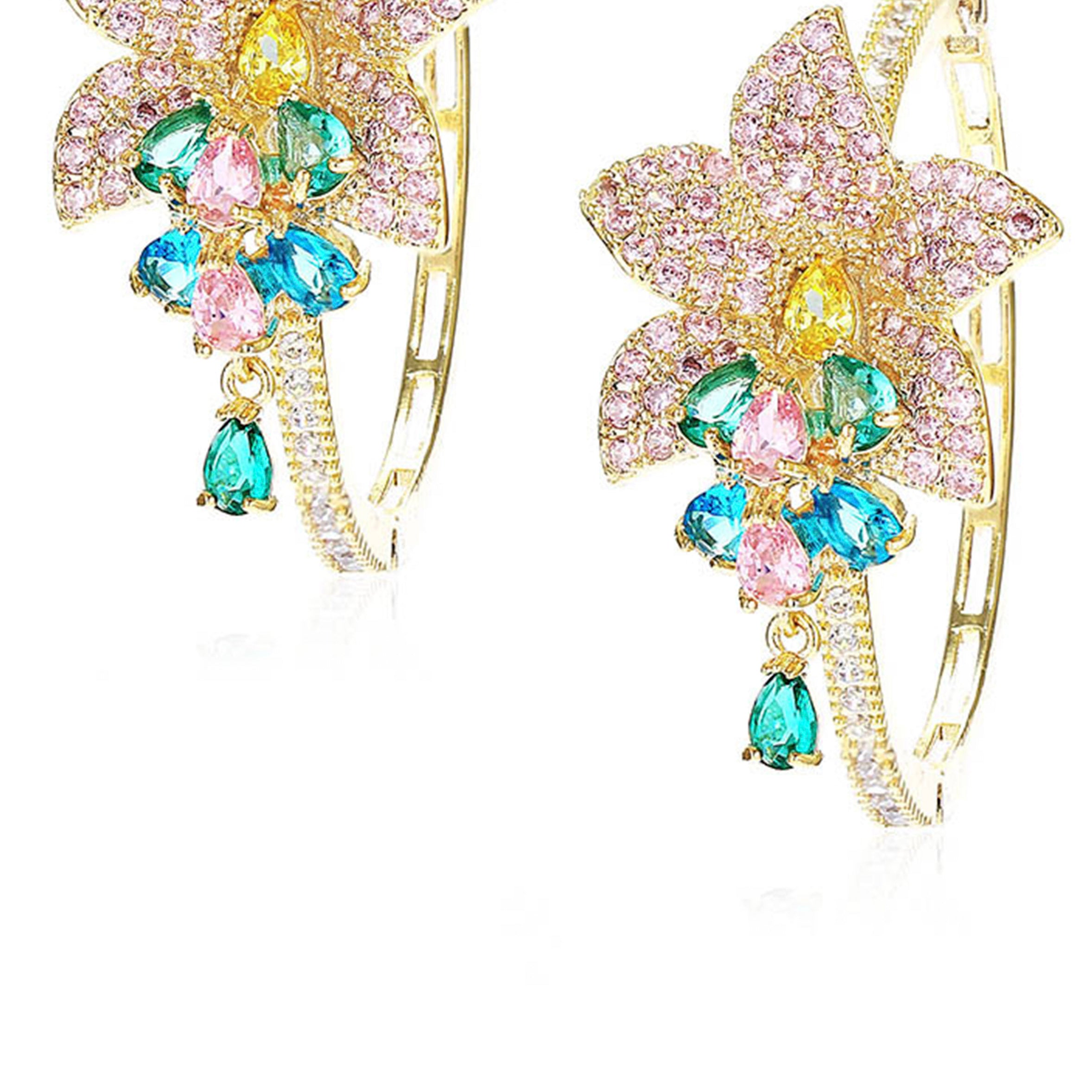 Pendientes de aro con circonitas cúbicas y diseño floral E7230