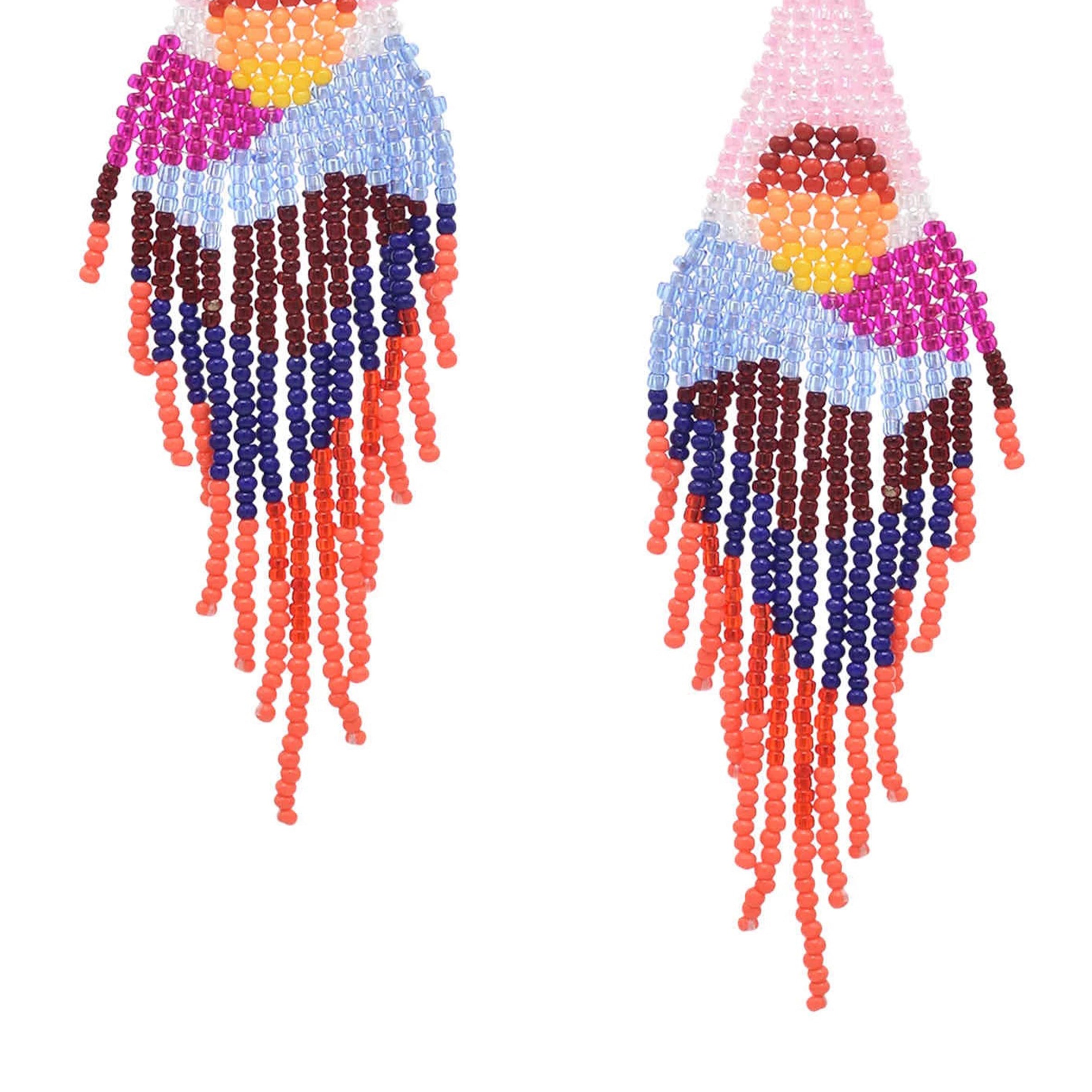 Pendientes con borlas y cuentas de semillas con diseño geométrico E7406