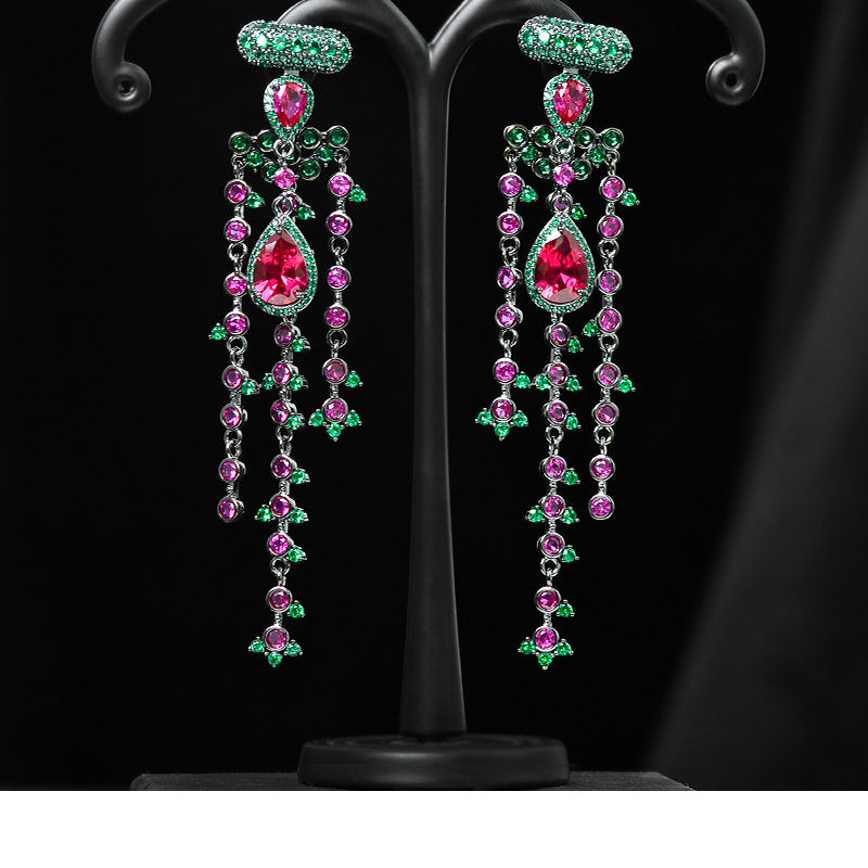 Pendientes de circonitas cúbicas con borlas E7662