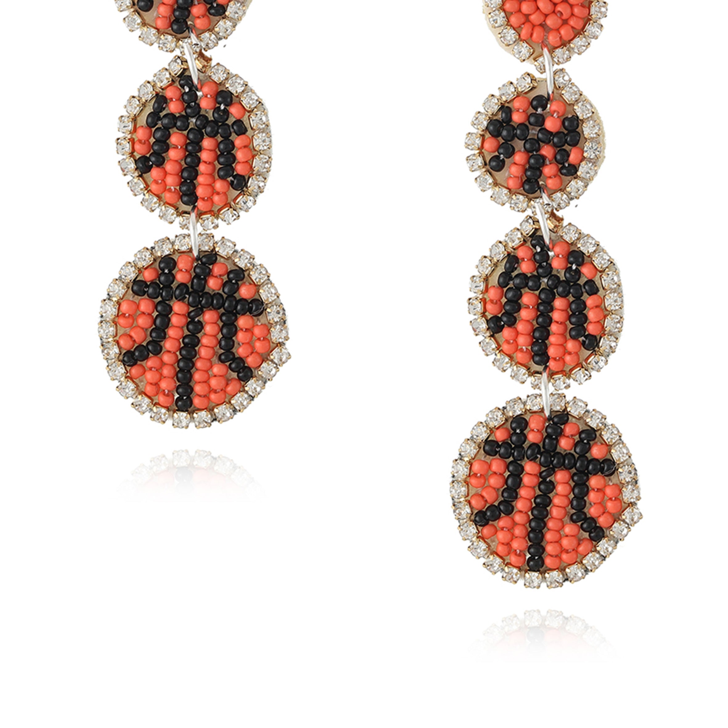 Pendientes de cuentas de semillas con forma de tres pelotas de baloncesto E8213