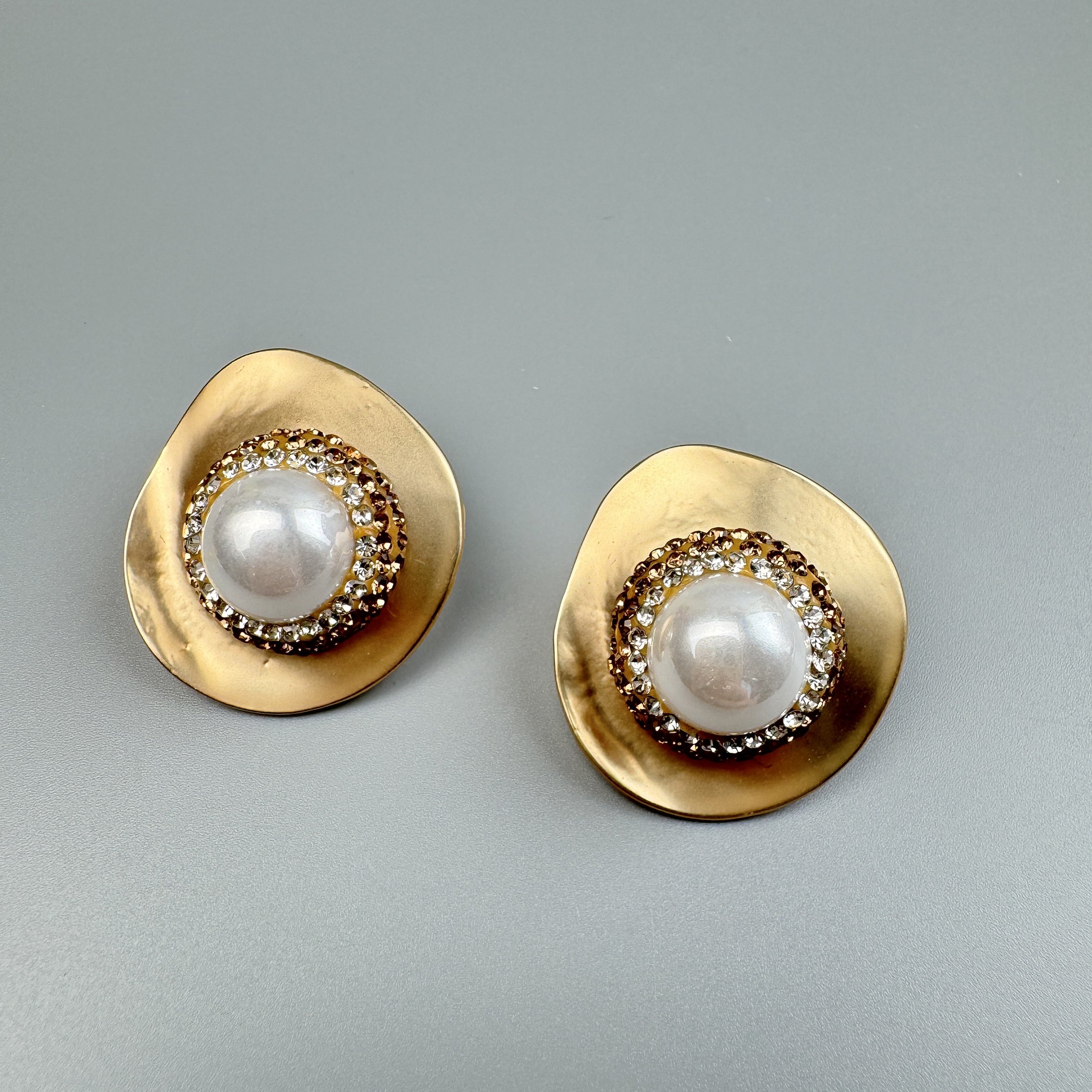 Geometric Turquoise Rhinestone Alloy Stud Earrings E8597