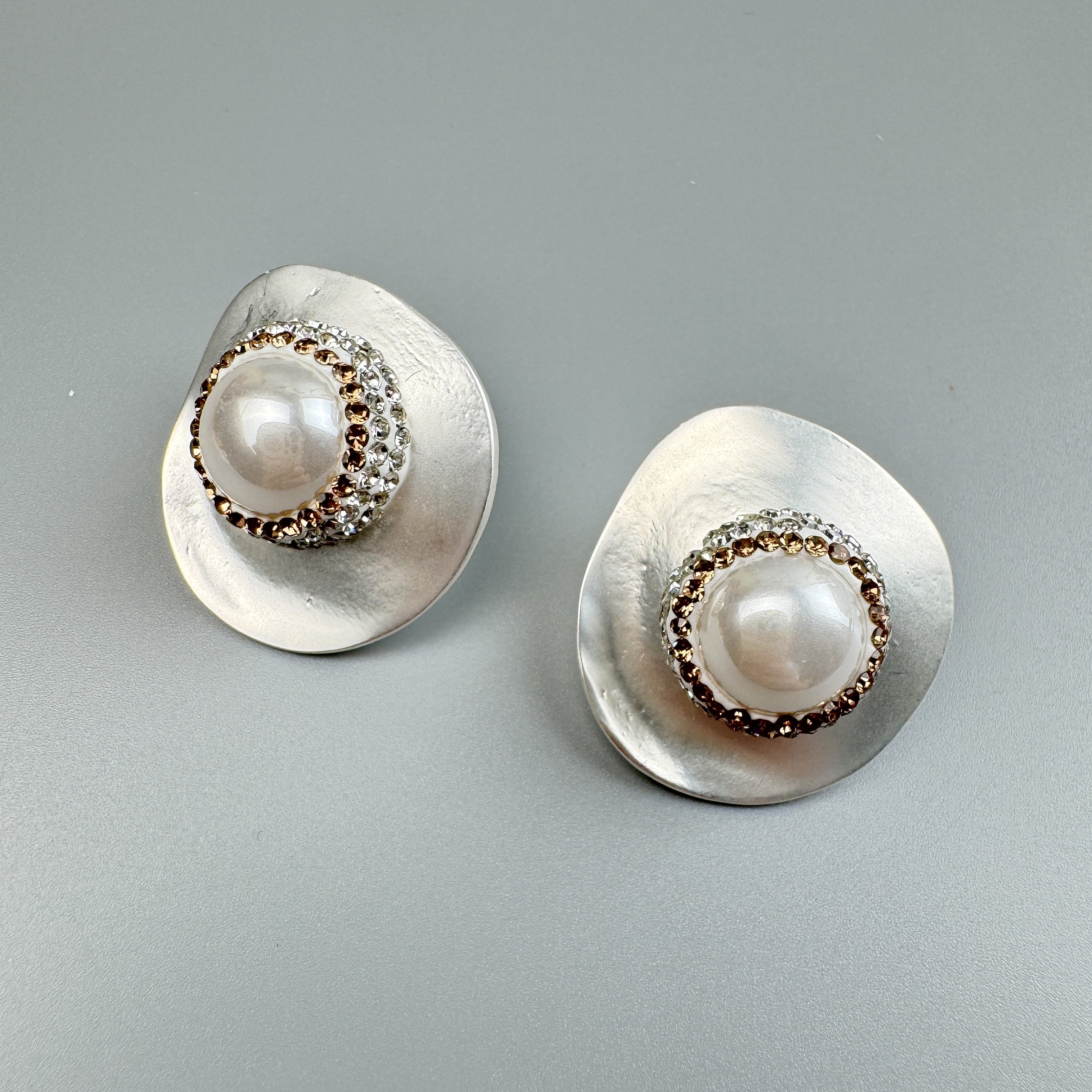 Geometric Turquoise Rhinestone Alloy Stud Earrings E8597