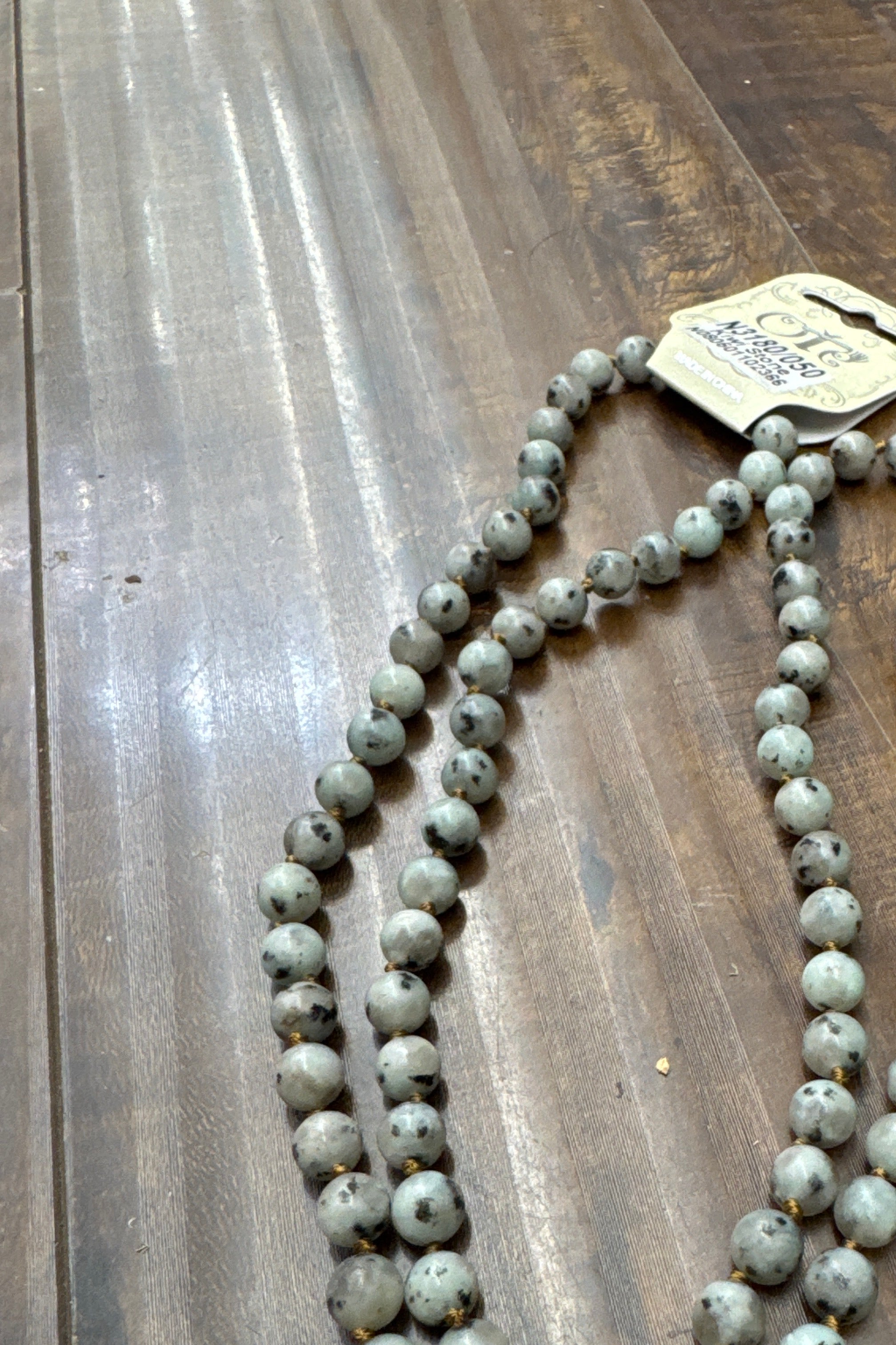 Kiwi Stone Necklace N3180