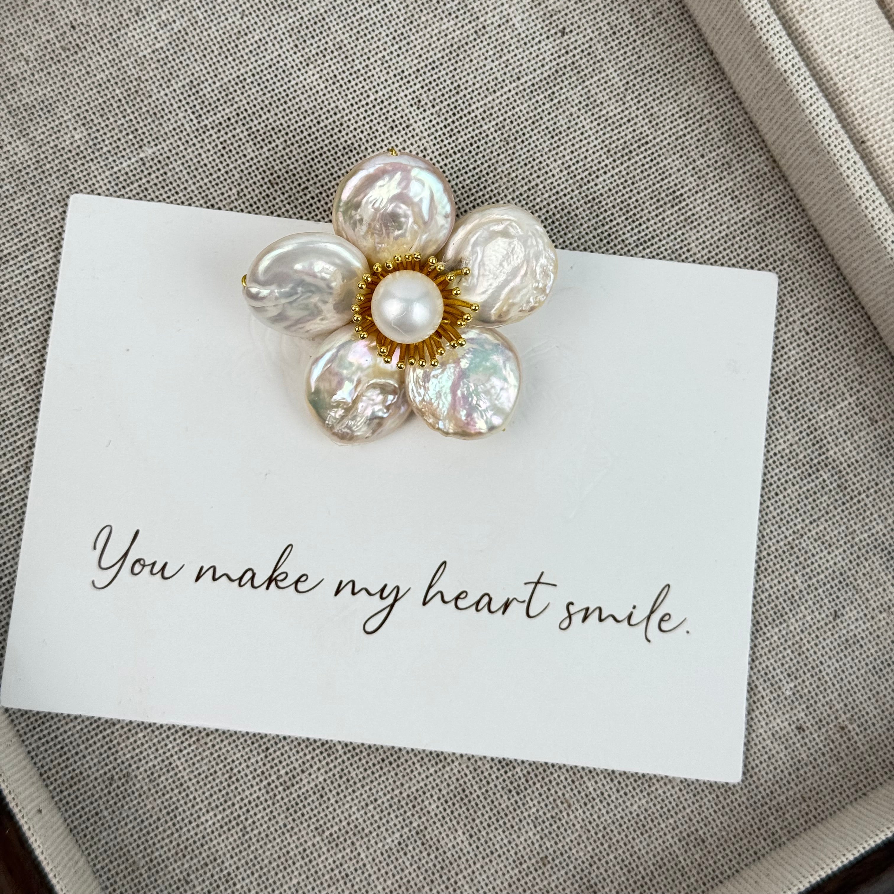 Flower Shell Brooch PA6218