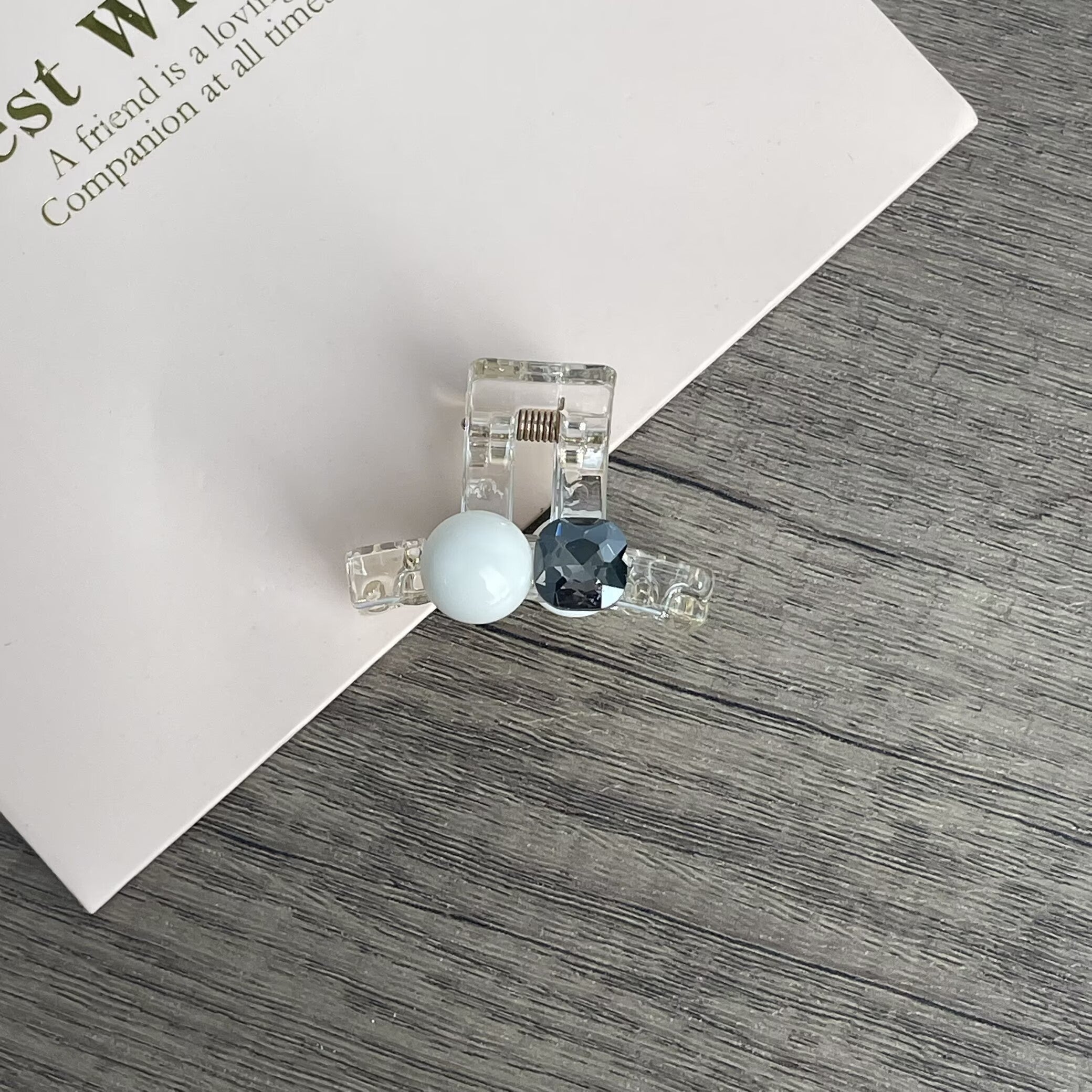 Simple Acrylic Hair Clip L5068