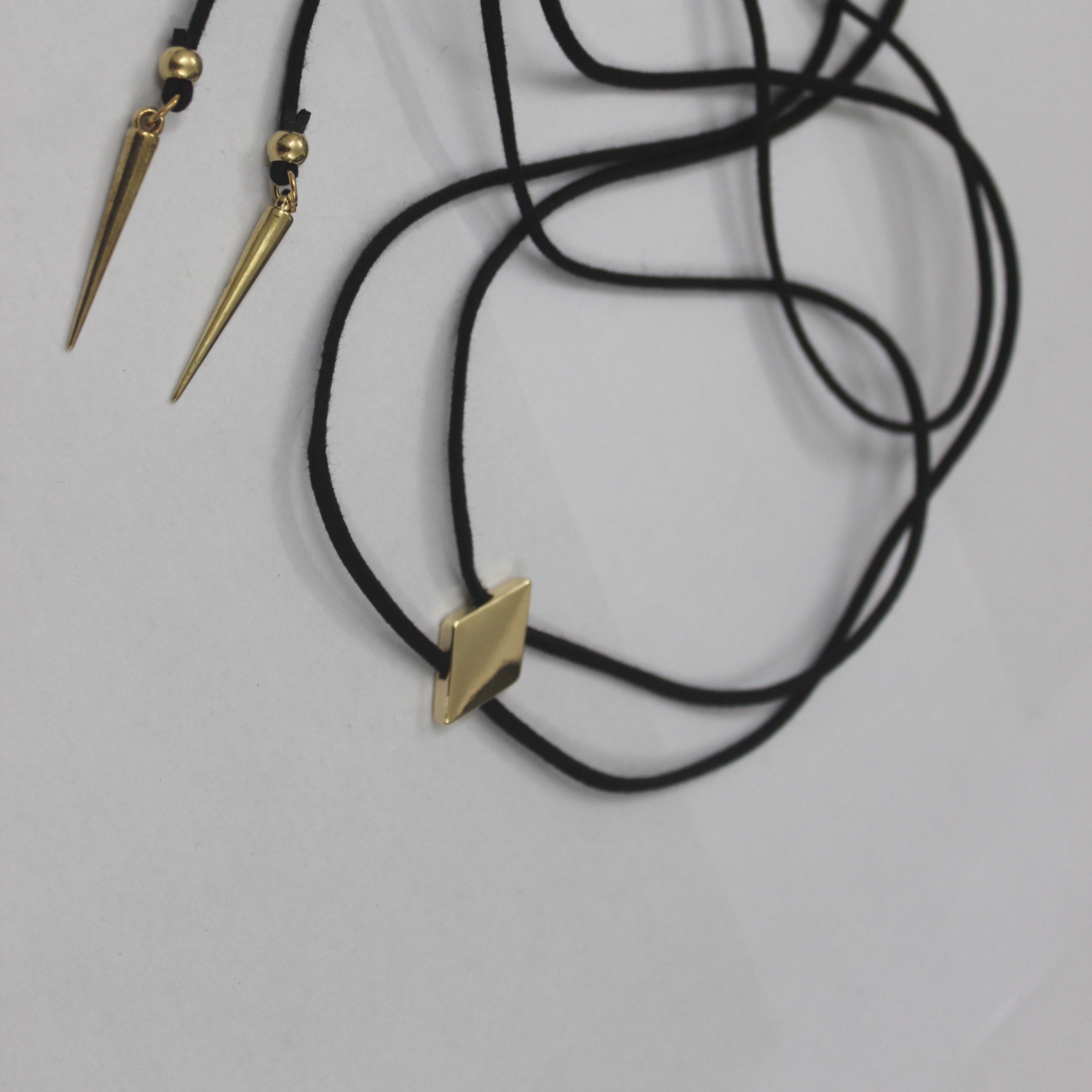 Collar de cuero sintético N2593