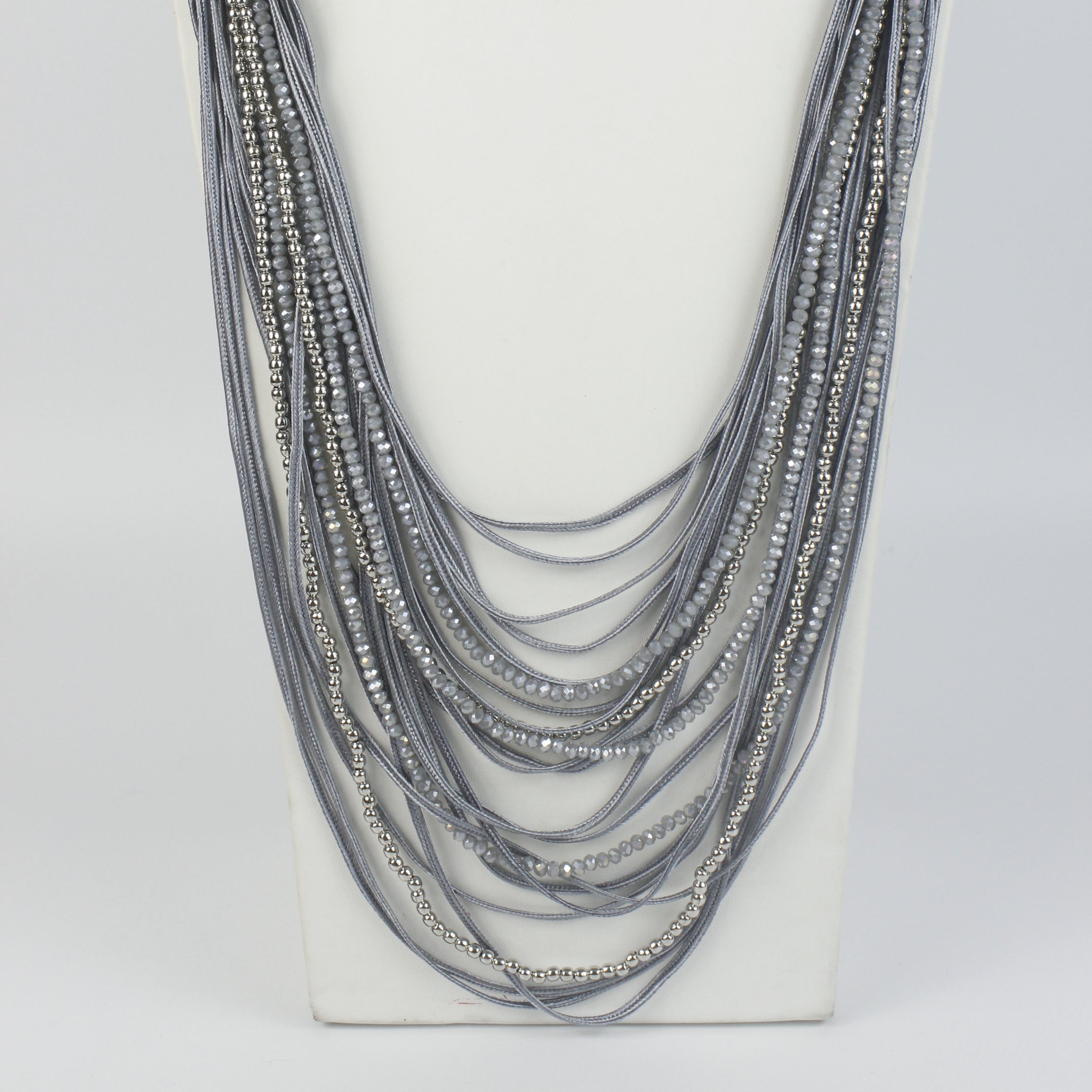 Collar de cuero multicapa con cristales N2900