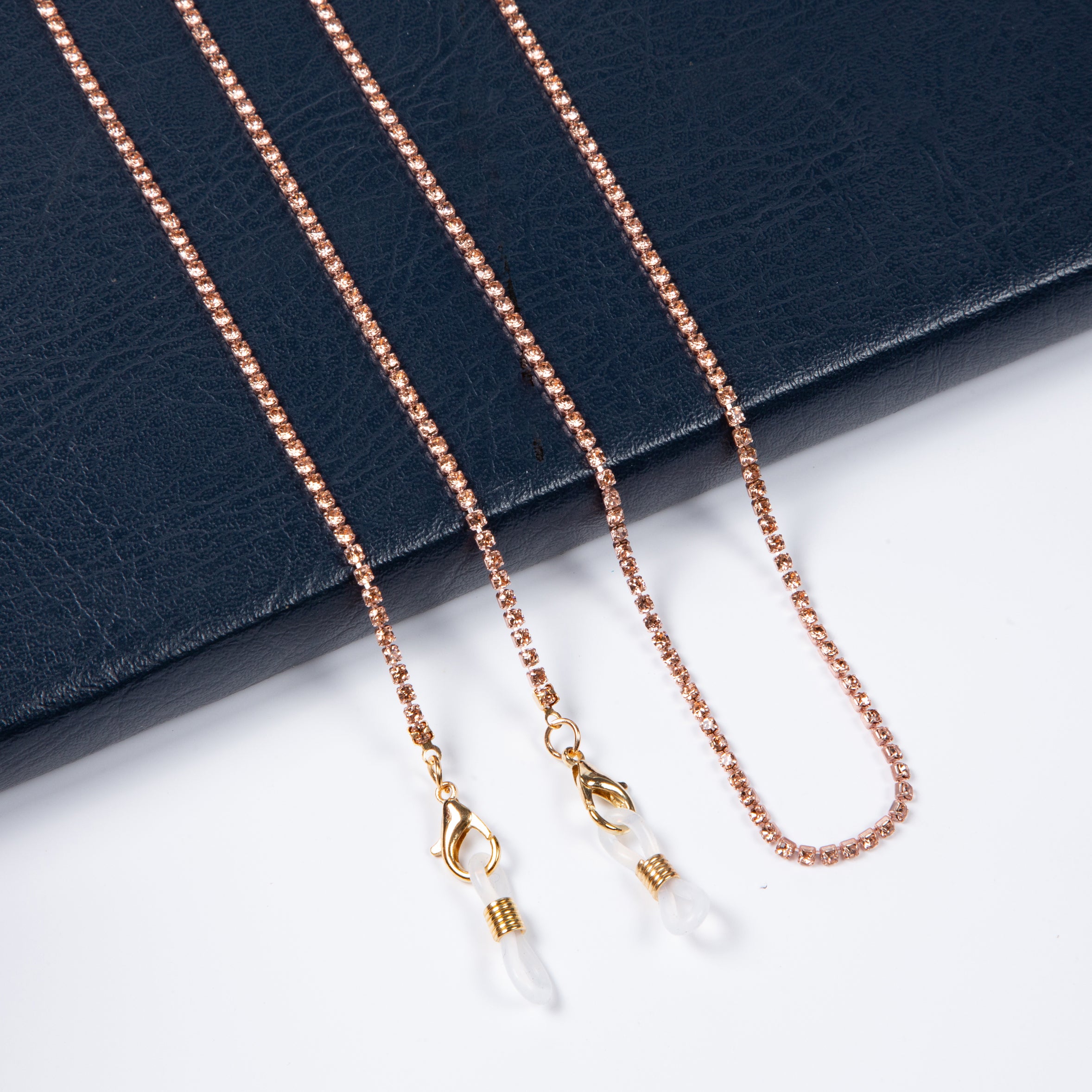 Rhinestone Glasses Holder EC5461