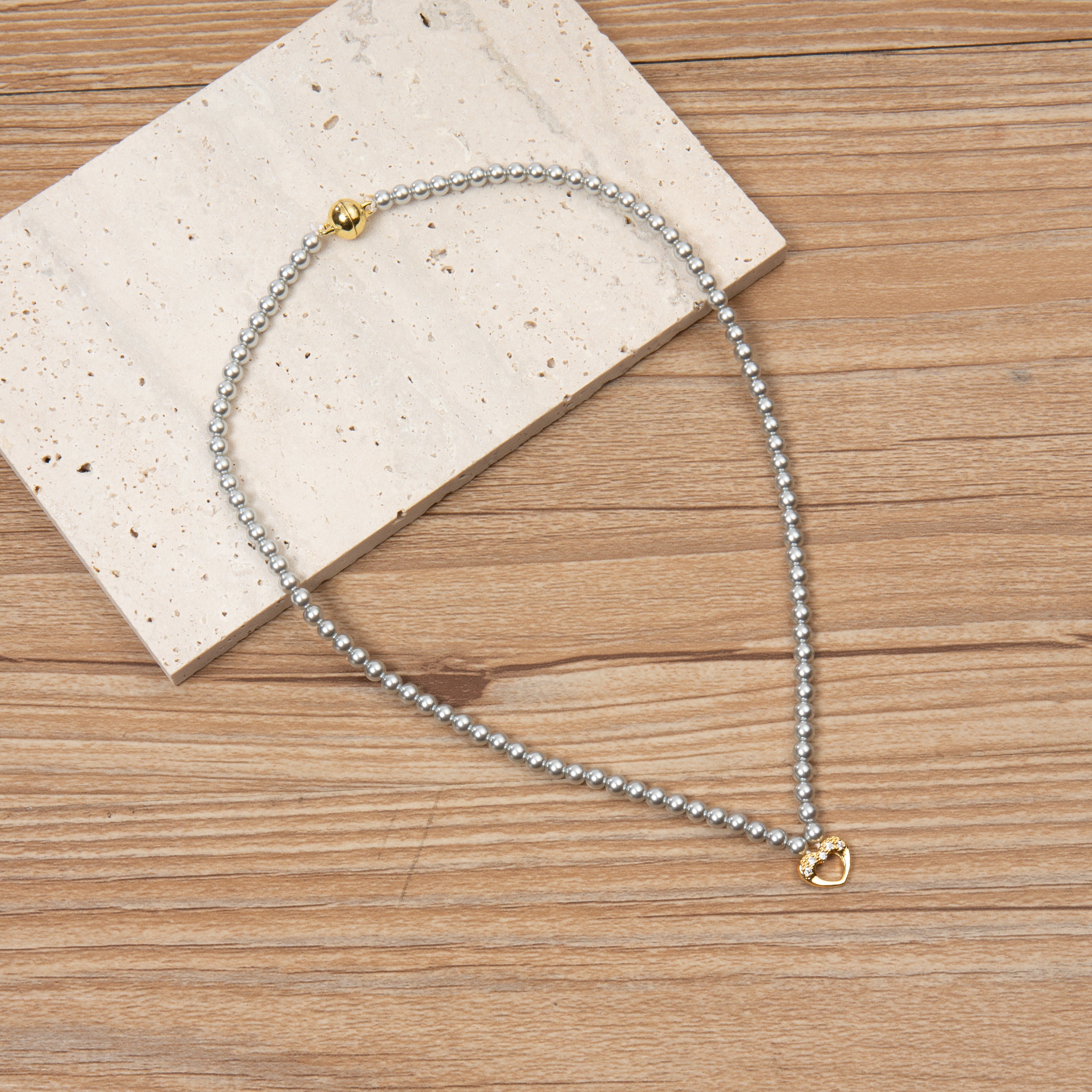 Baroque Style Heart Necklace N5706