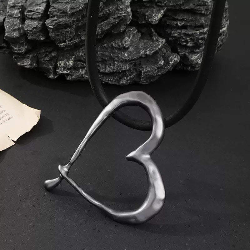 Heart Shaped Pendant Leather Necklace N5725