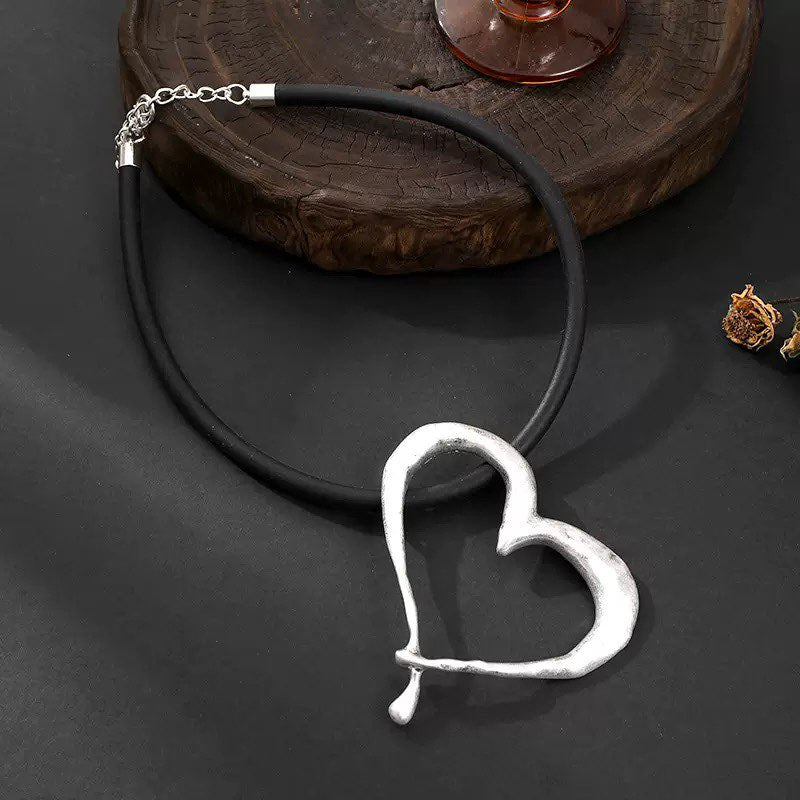 Heart Shaped Pendant Leather Necklace N5725