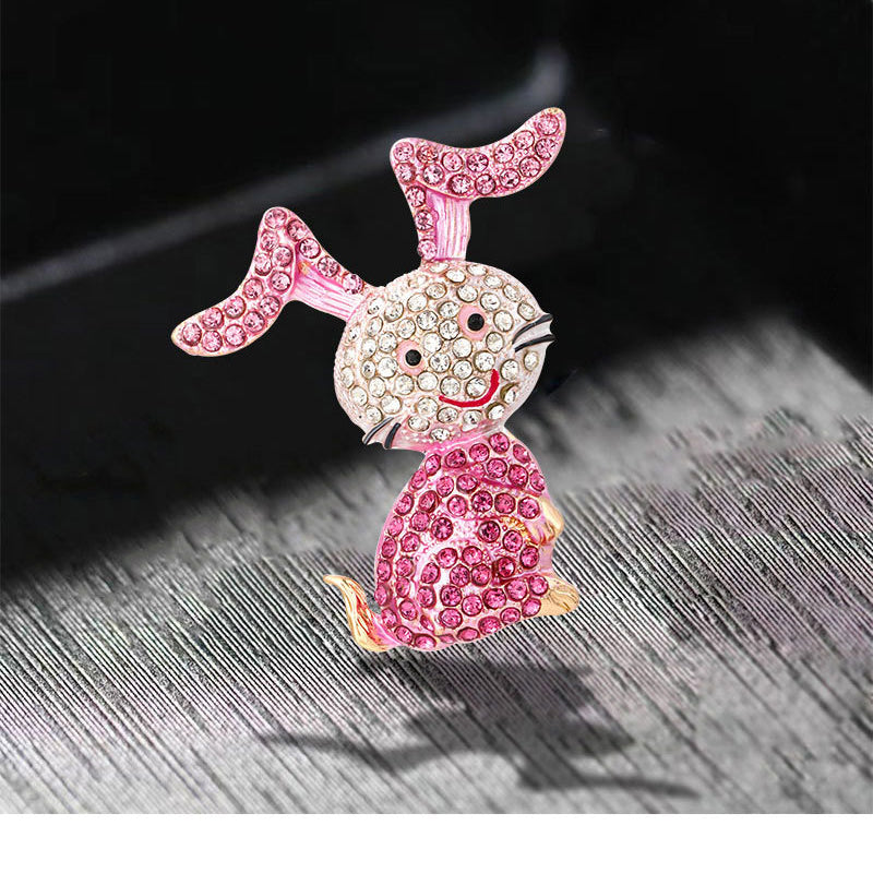 Broche de diamantes de imitación con forma de conejo PA4592