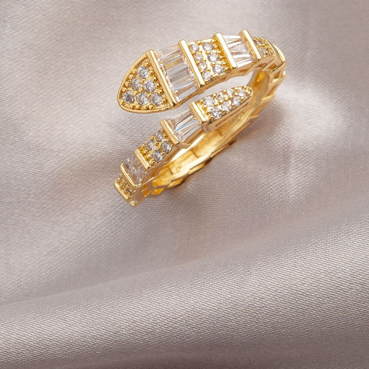 Snake Rhinestone Ring AR12670