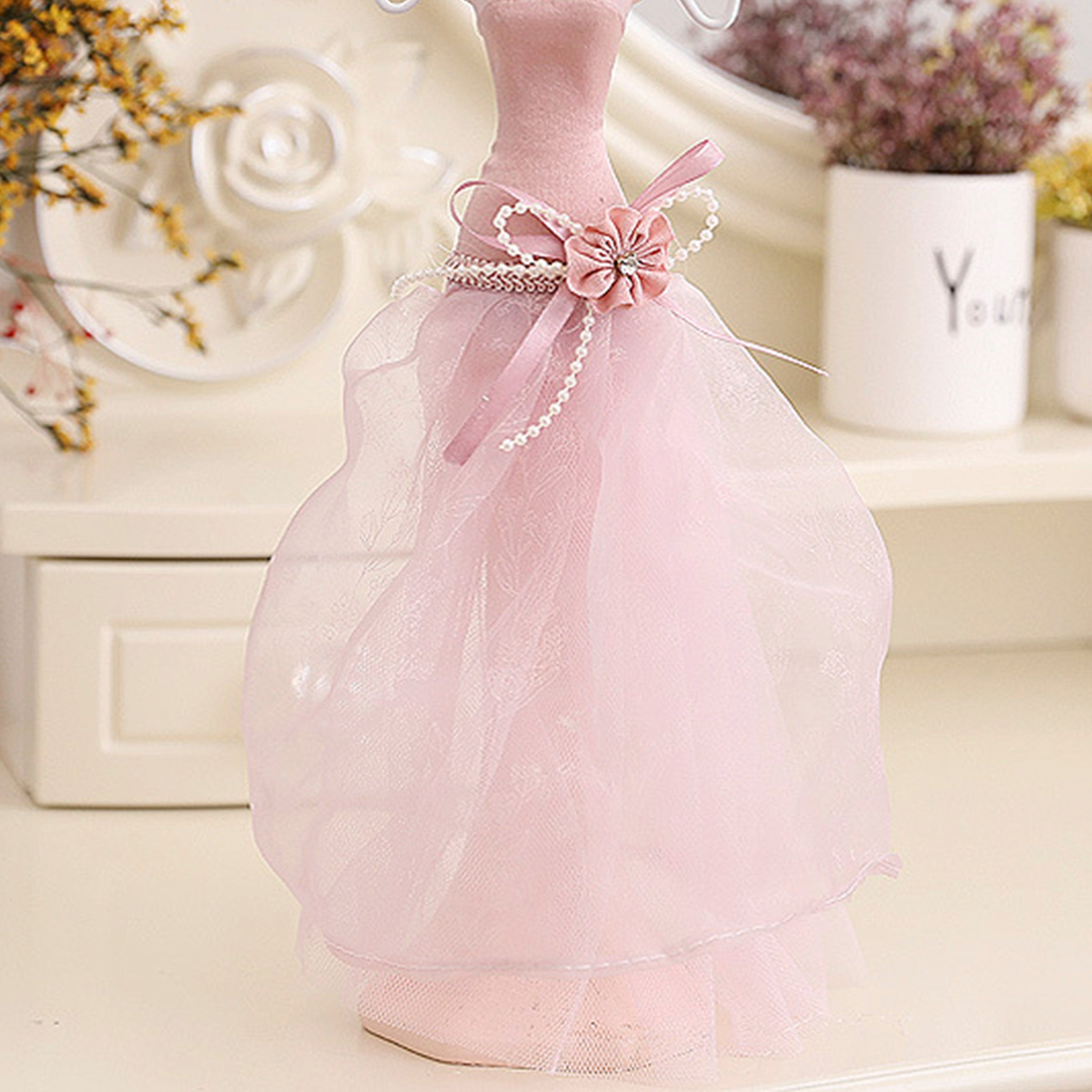 Vintage Dress Jewelry Display W1345