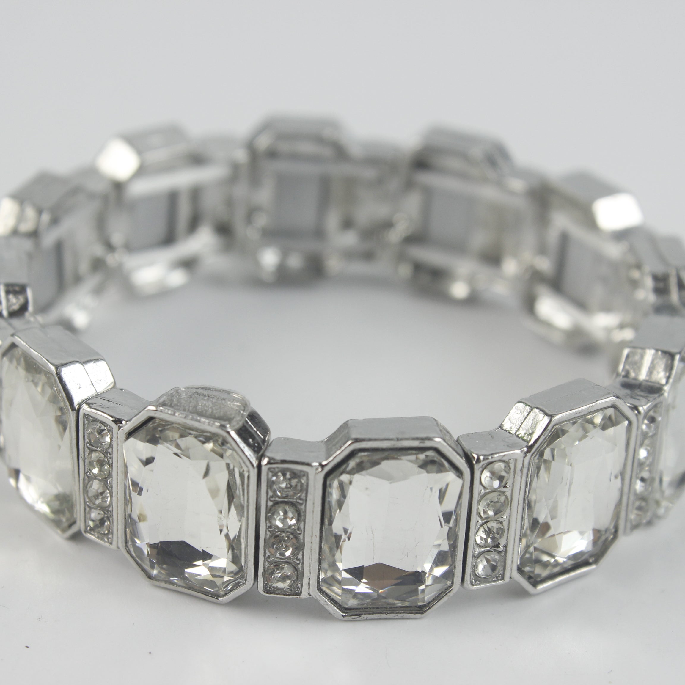 Large Crystal Square Stretch Bracelet B1334
