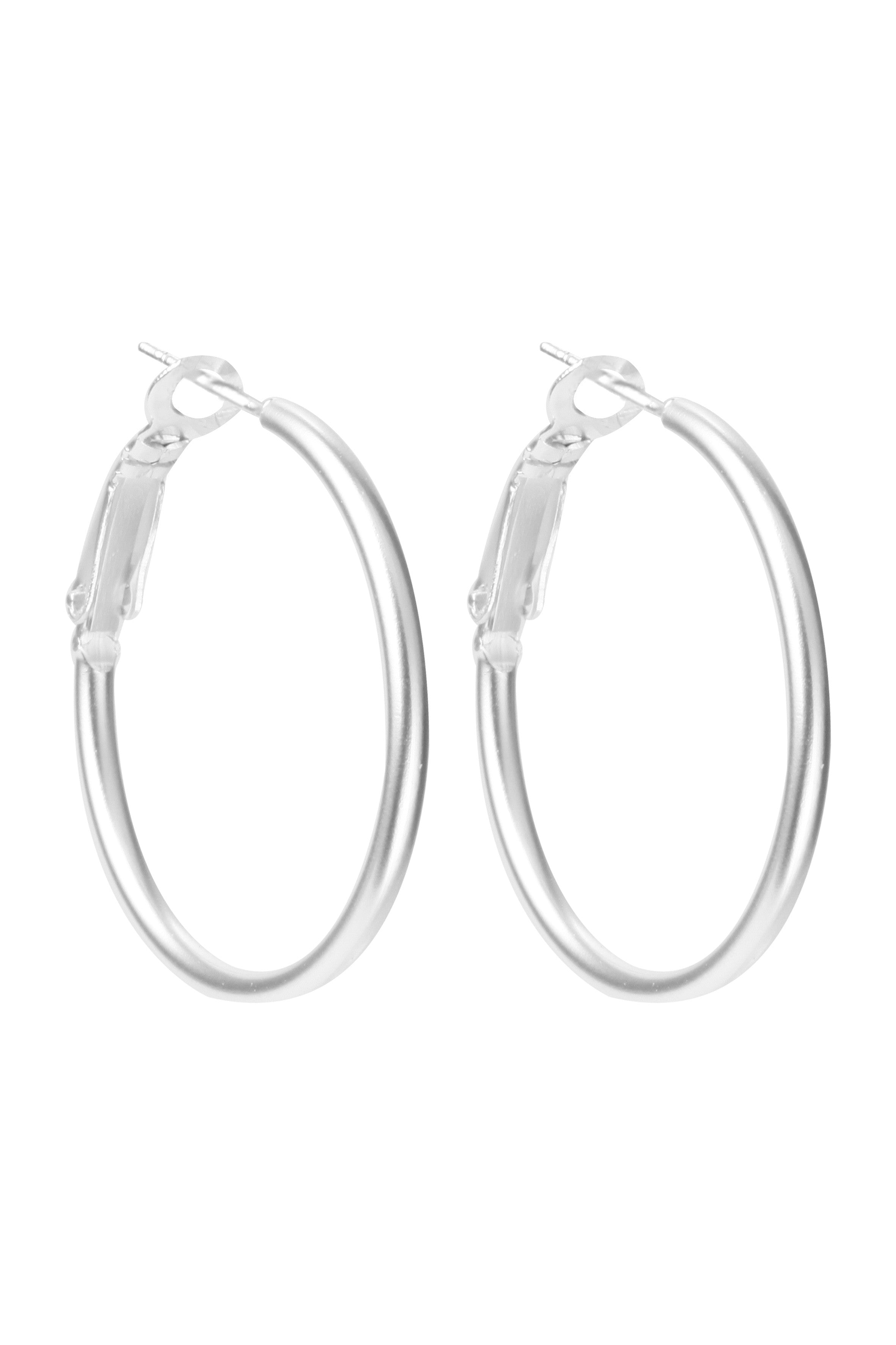 Thick Edge Circle Hoop Earrings E2849