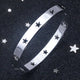 Pulseras de acero inoxidable con estrellas huecas B2332