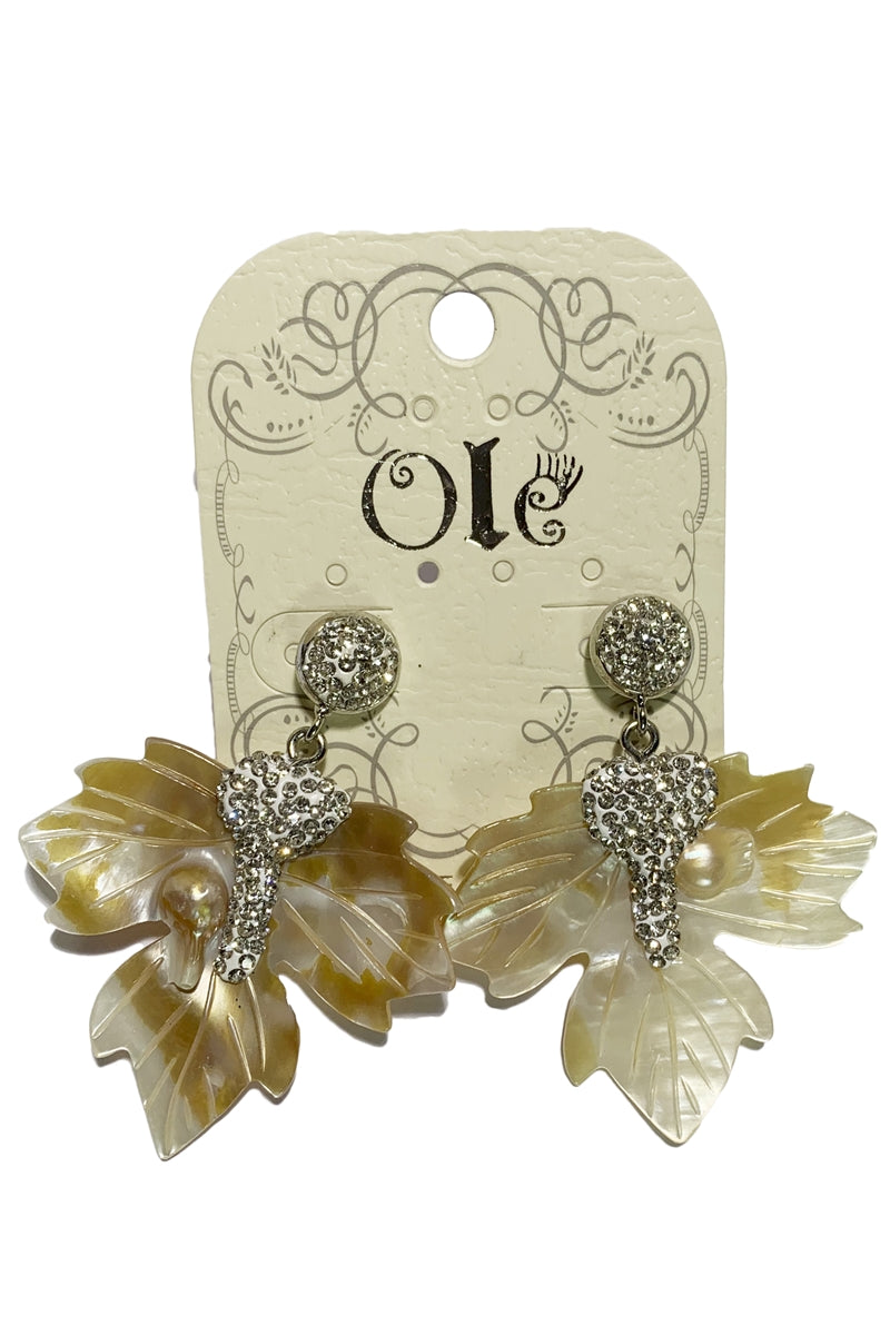 Leaf Shape Pearl Drop Earrings E2776
