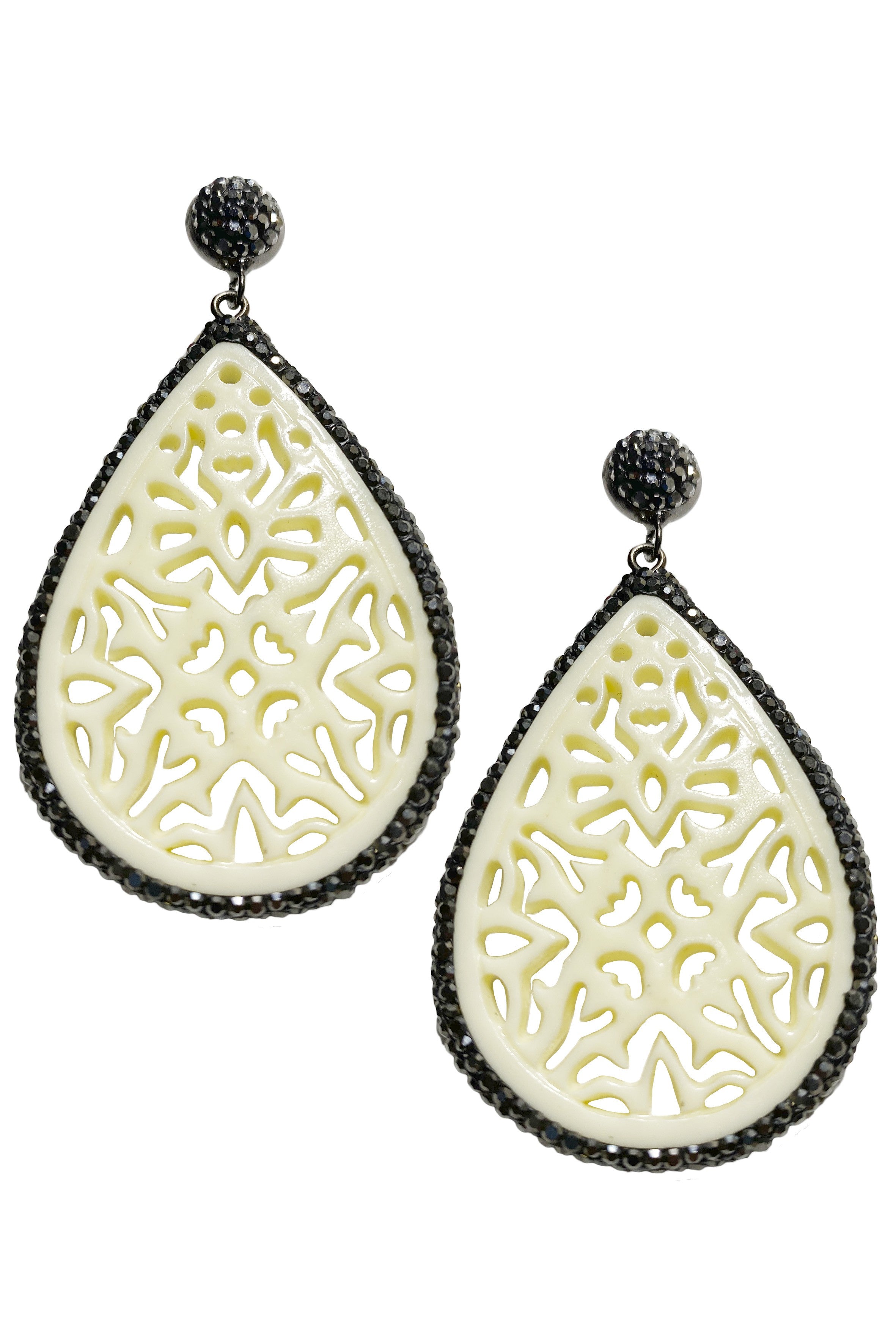 Teardrop Hollow Drop Earrings E2936
