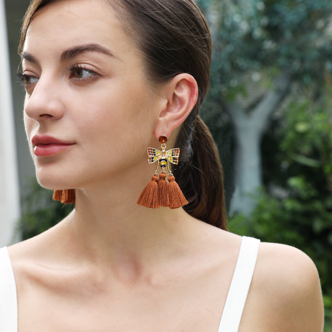 Rhinestone Bee Tassel Earrings E3370 Ole