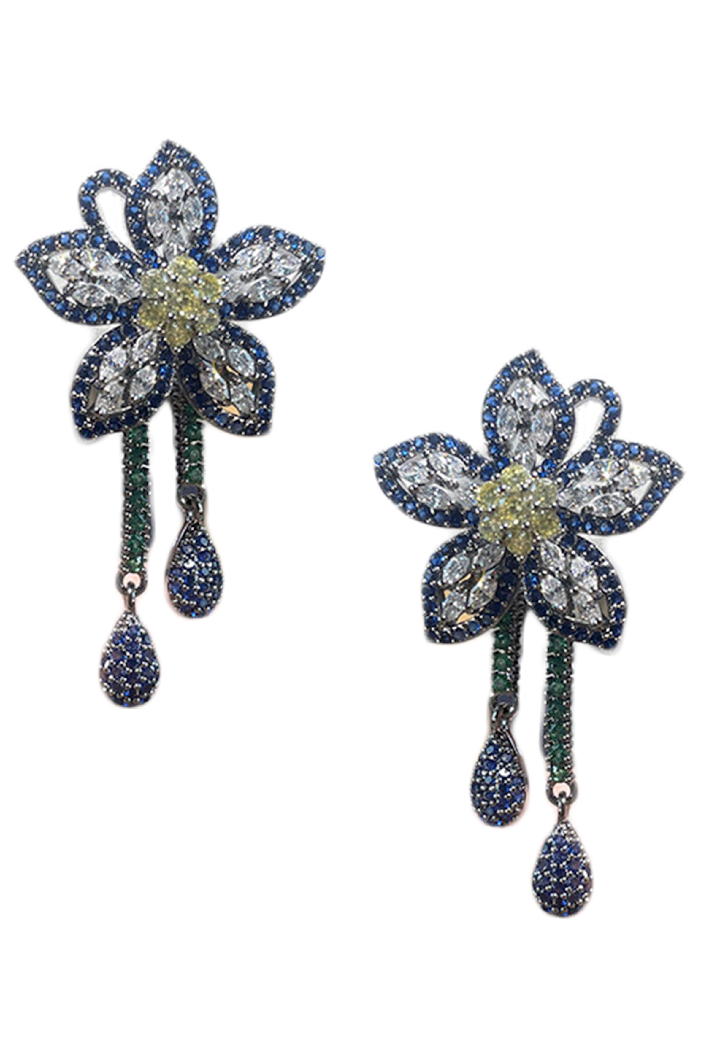 Pendientes de circonita cúbica con borlas de flores E6772