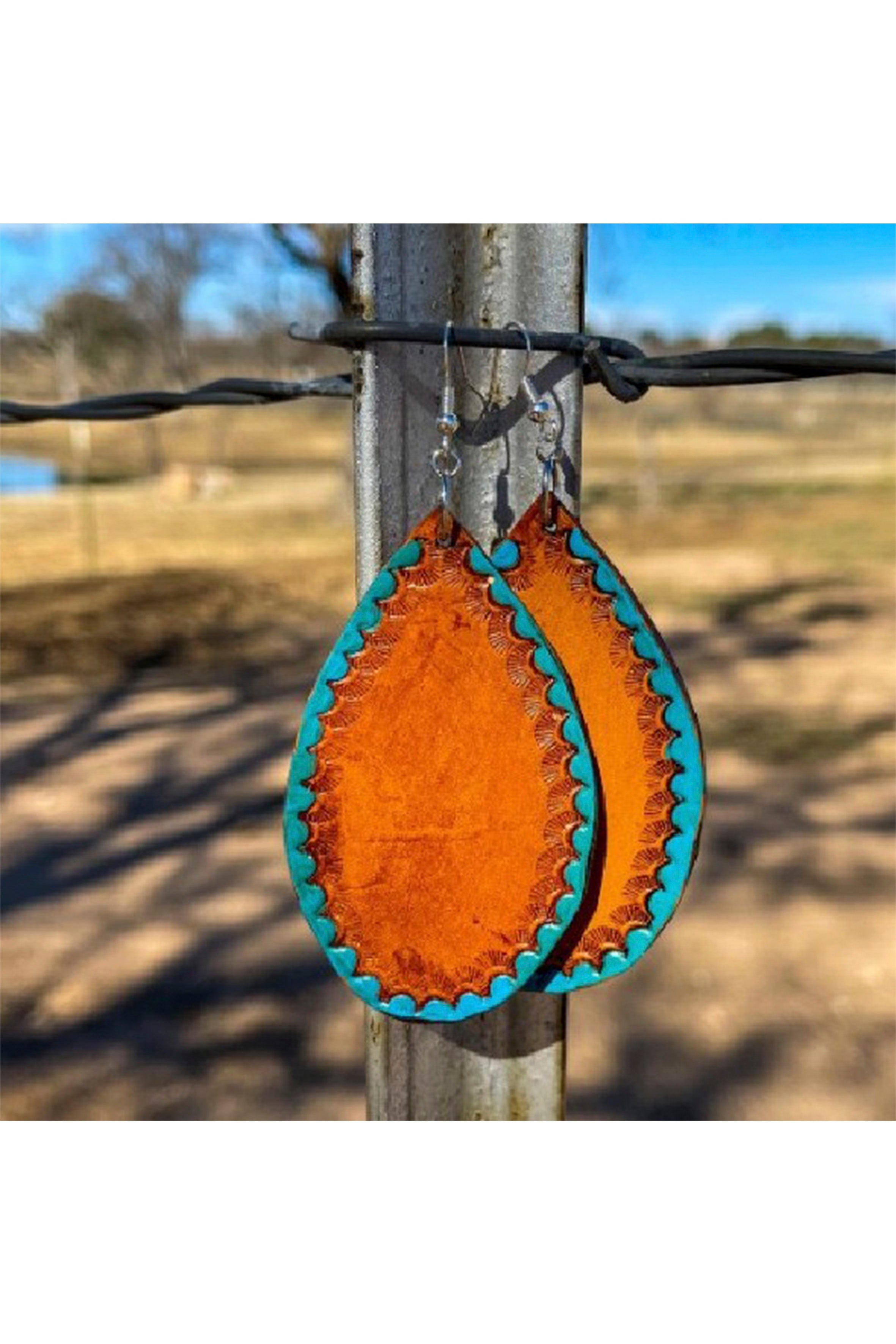 Leather Teardrop Earrings E6794