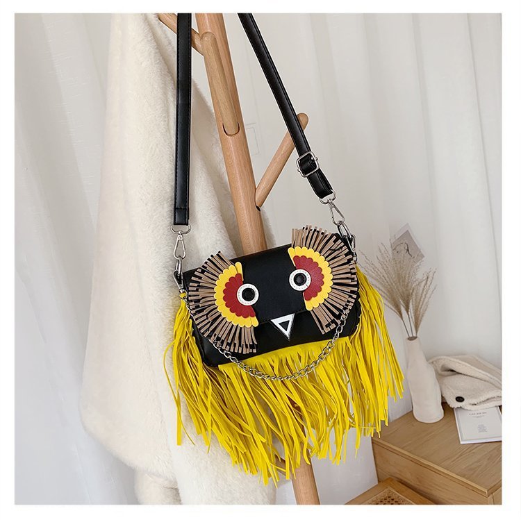 Bolso bandolera de piel sintética con borlas de búho HB1092