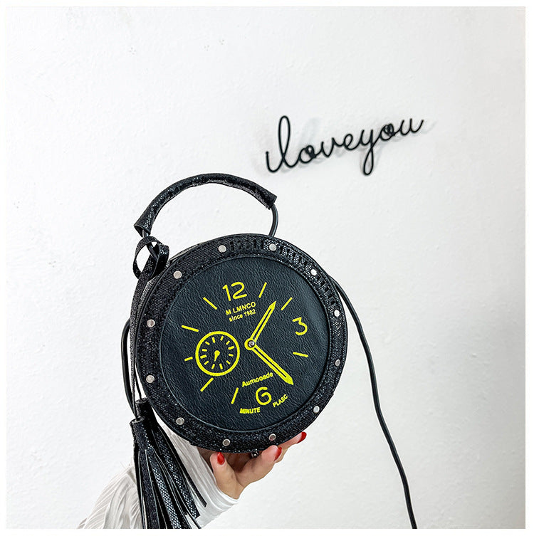 Reloj bandolera de piel sintética con borlas HB1528