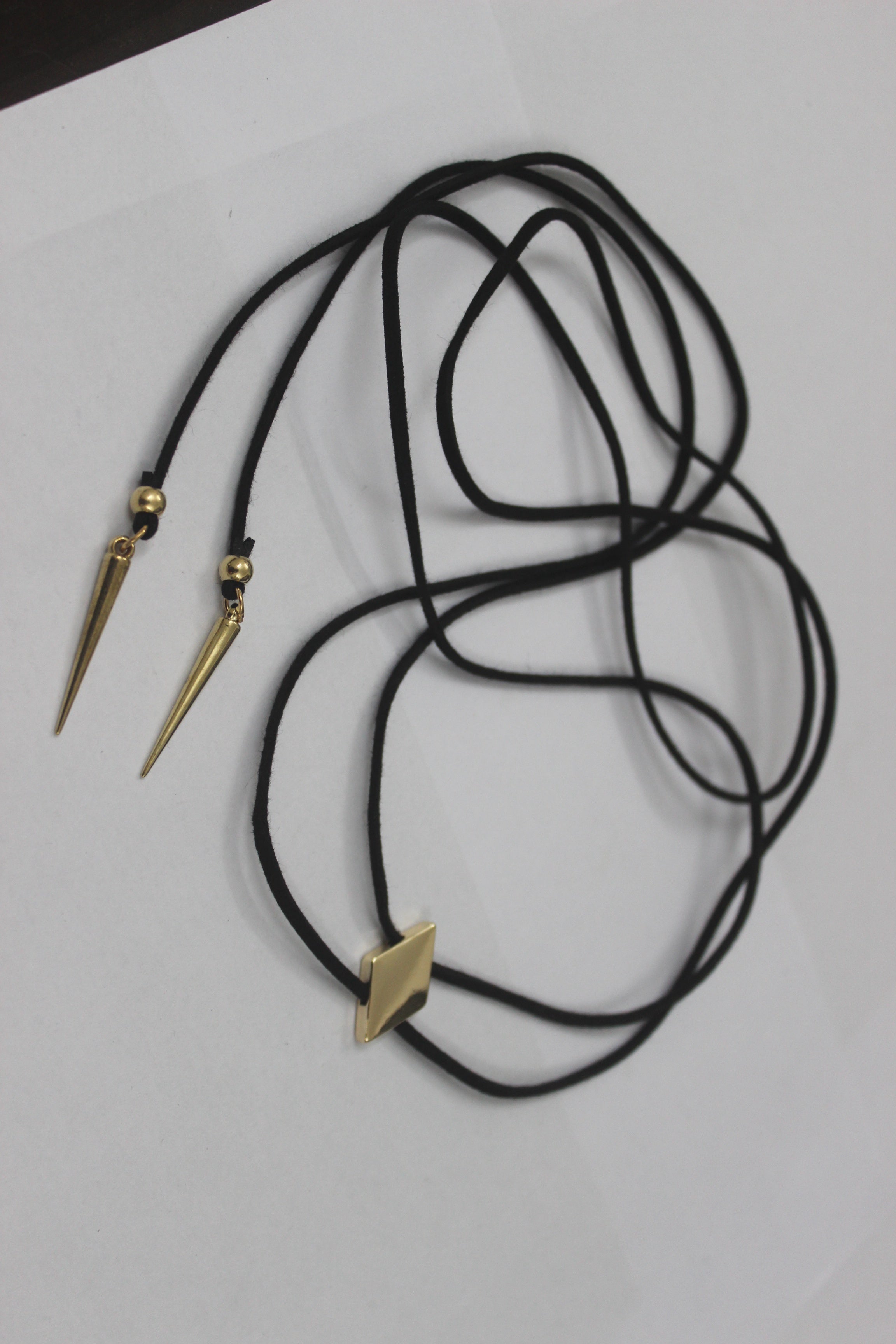 Collar de cuero sintético N2593