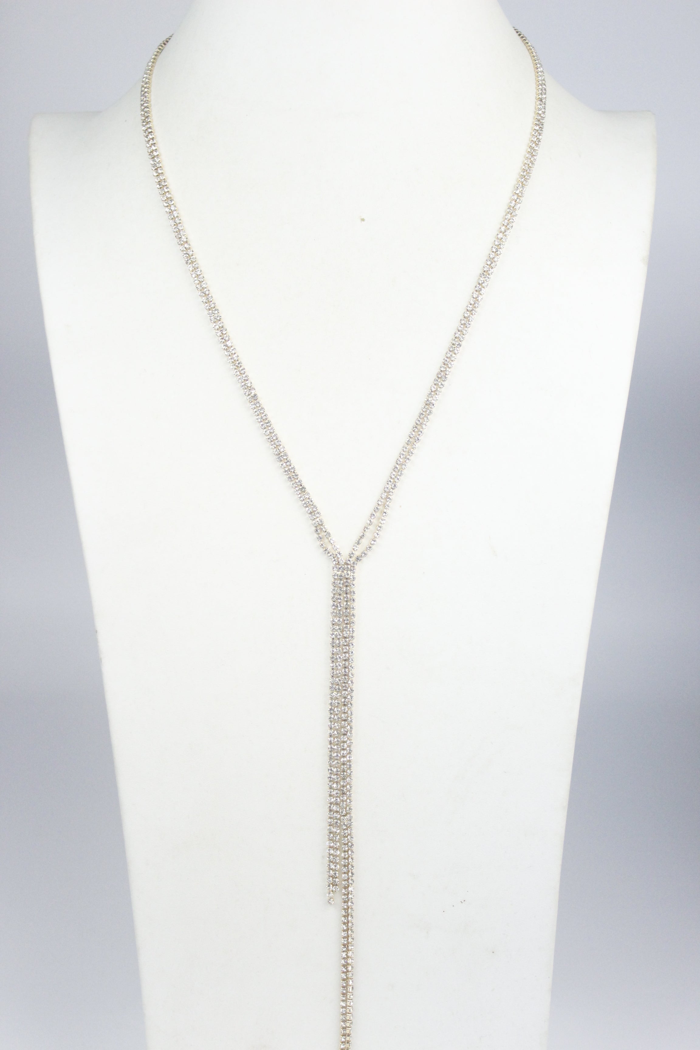 Collar largo con borlas y diamantes de imitación N2597