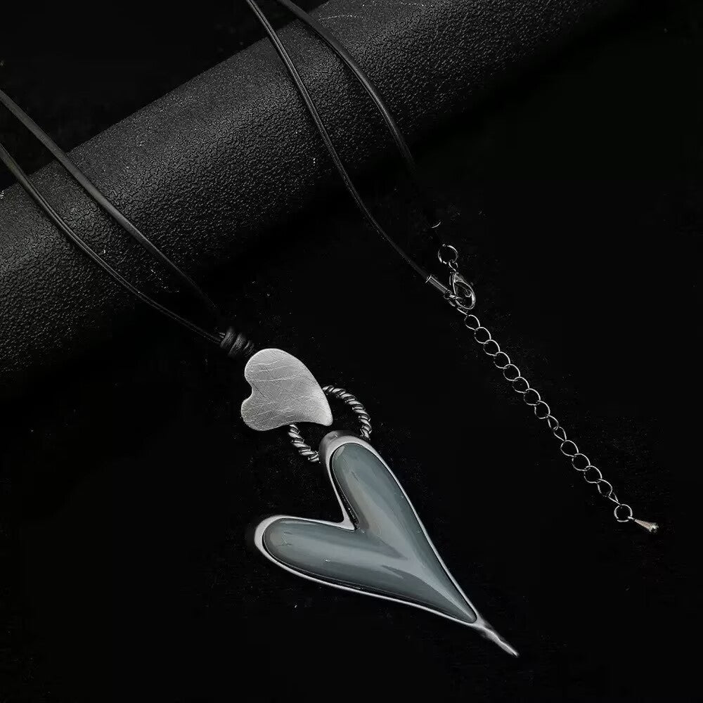 Heart Shaped Pendantl Necklace N5663 – Ole