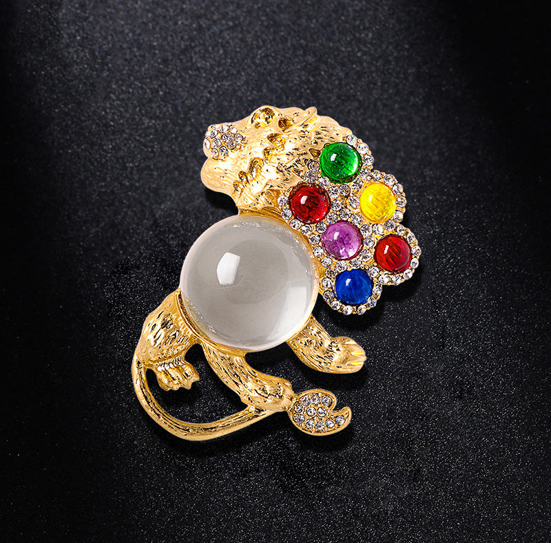 Lion Rhinestone Brooch PA4527
