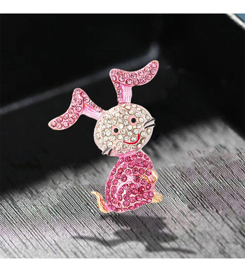 Broche de diamantes de imitación con forma de conejo PA4592