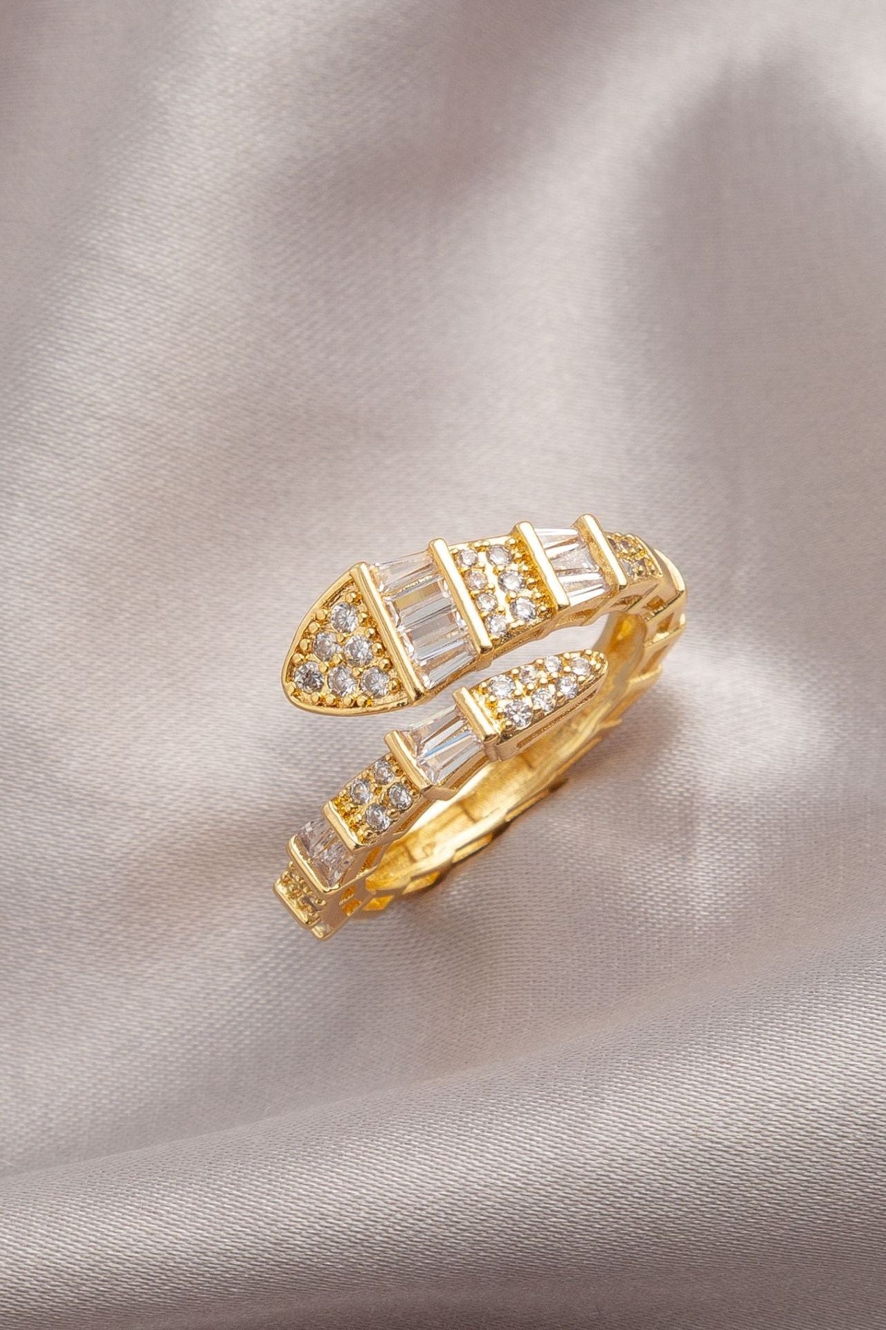 Snake Rhinestone Ring AR12670