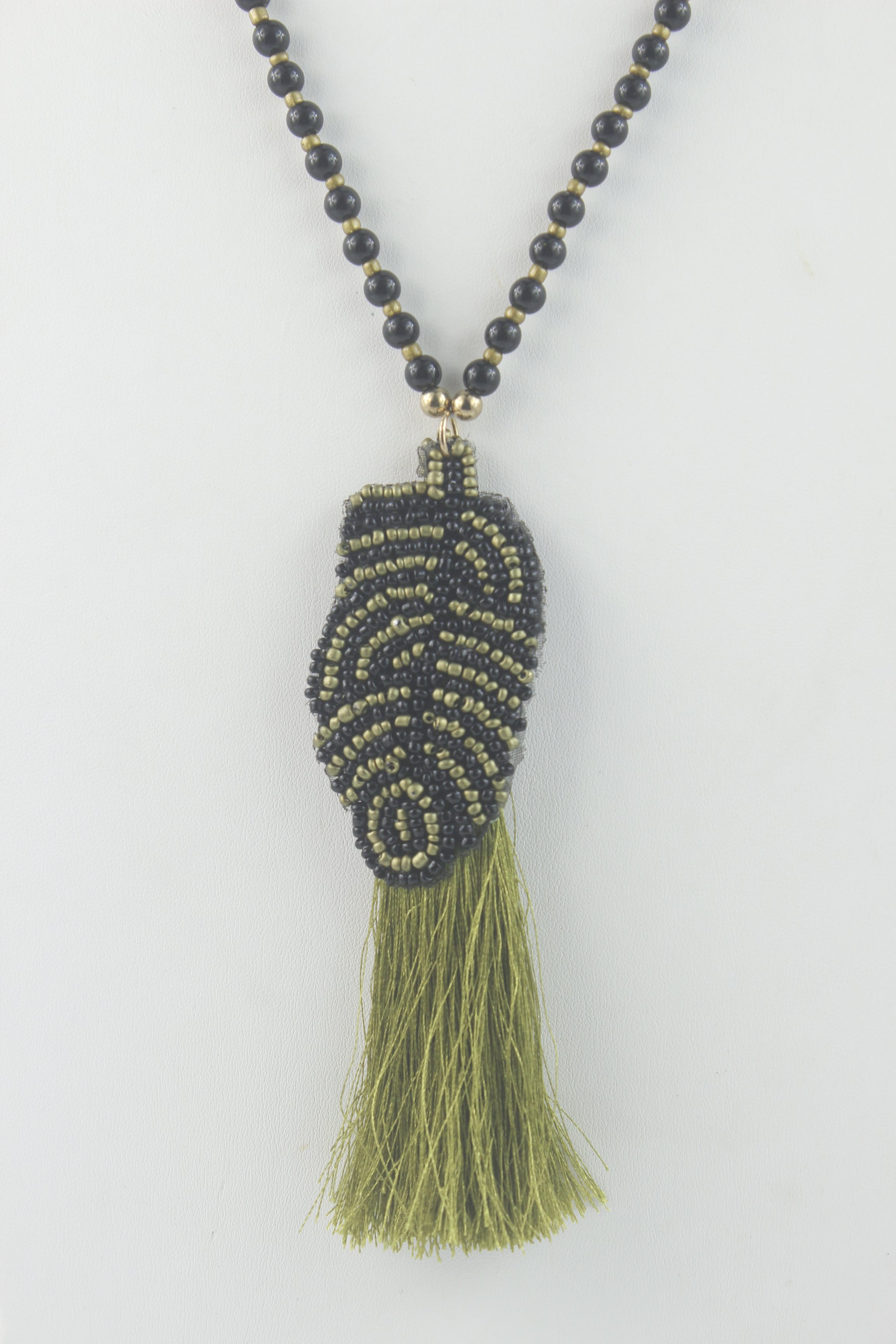 Venta caliente de collares largos con borlas y cuentas N3058